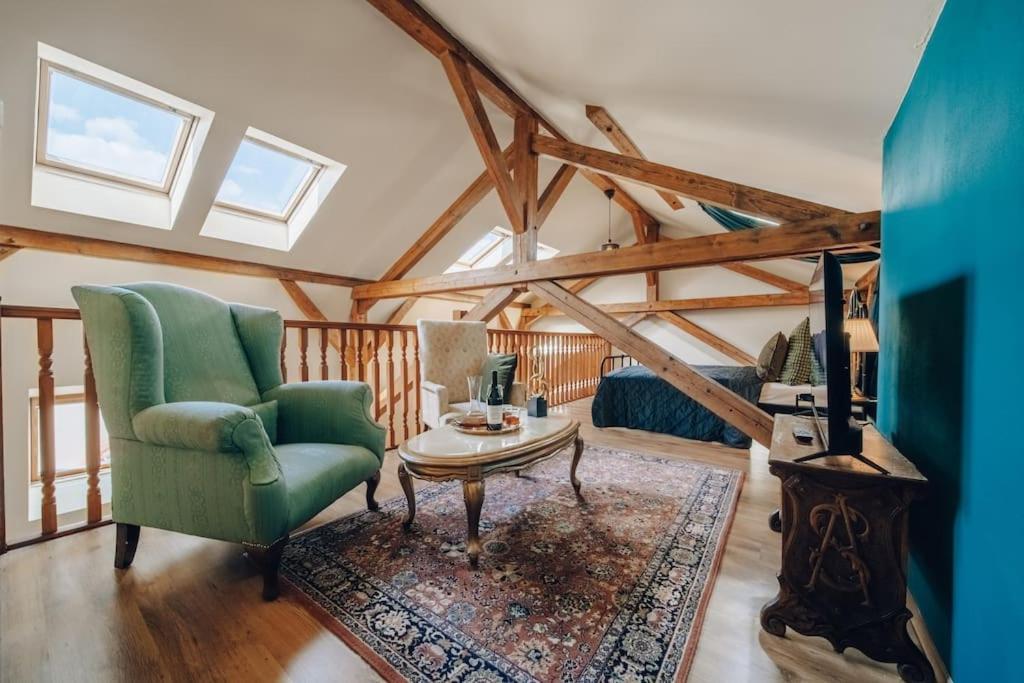 Daire Magnificent Historical Penthouse In The Heart Of *
