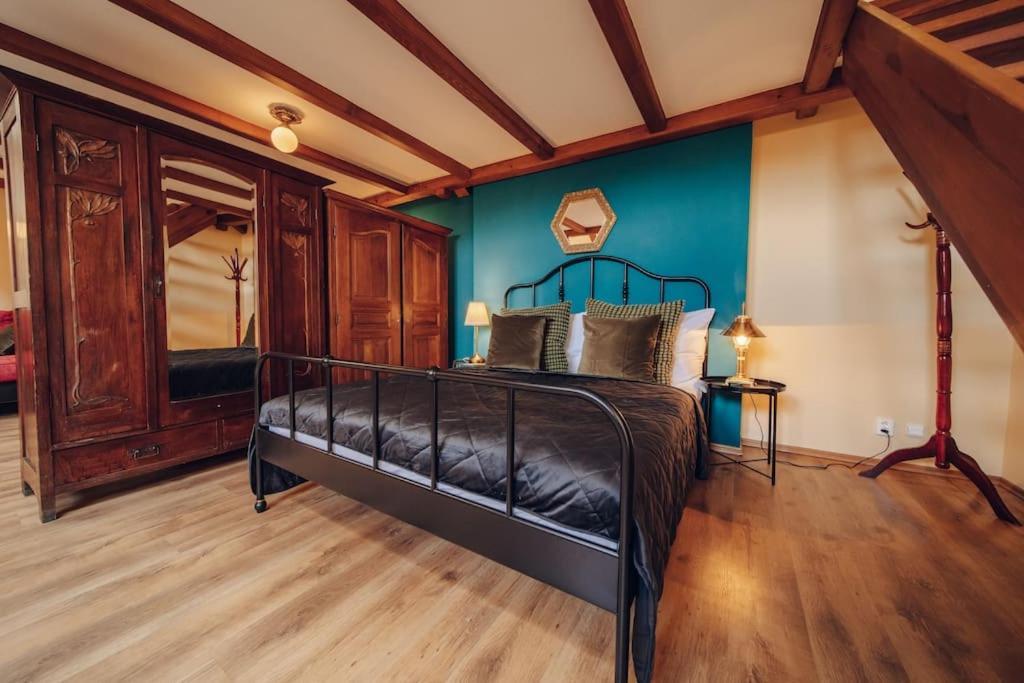 Apartment Magnificent Historical Penthouse In The Heart Of Prague