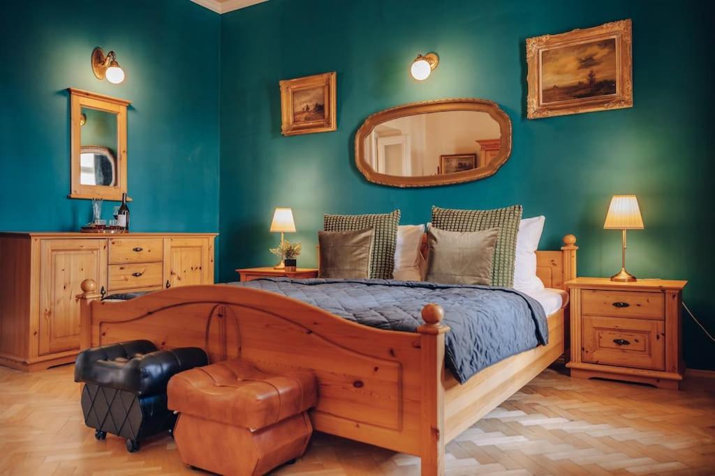 Daire Magnificent Historical Penthouse In The Heart Of *