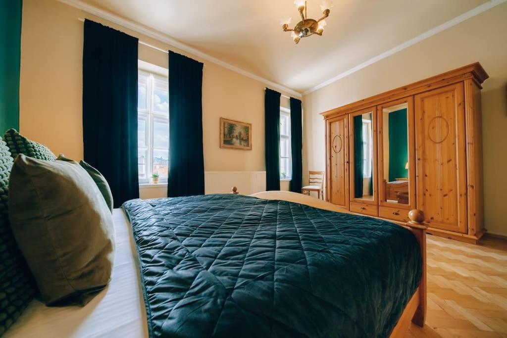 Daire Magnificent Historical Penthouse In The Heart Of *