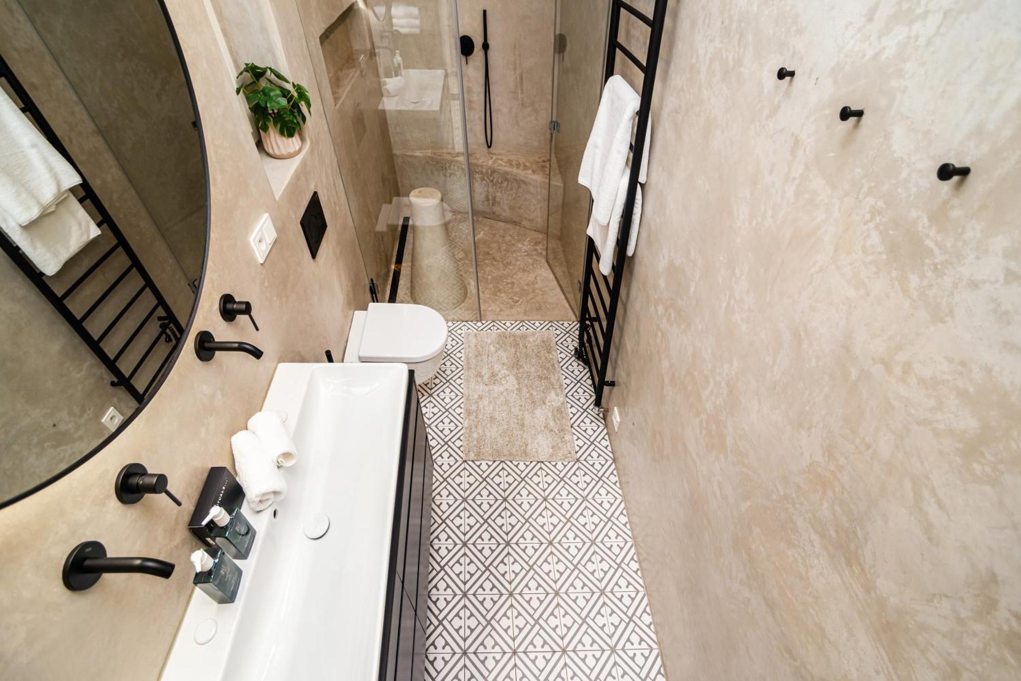 Luxurious 3bed Very Spacious In The Area * Prague