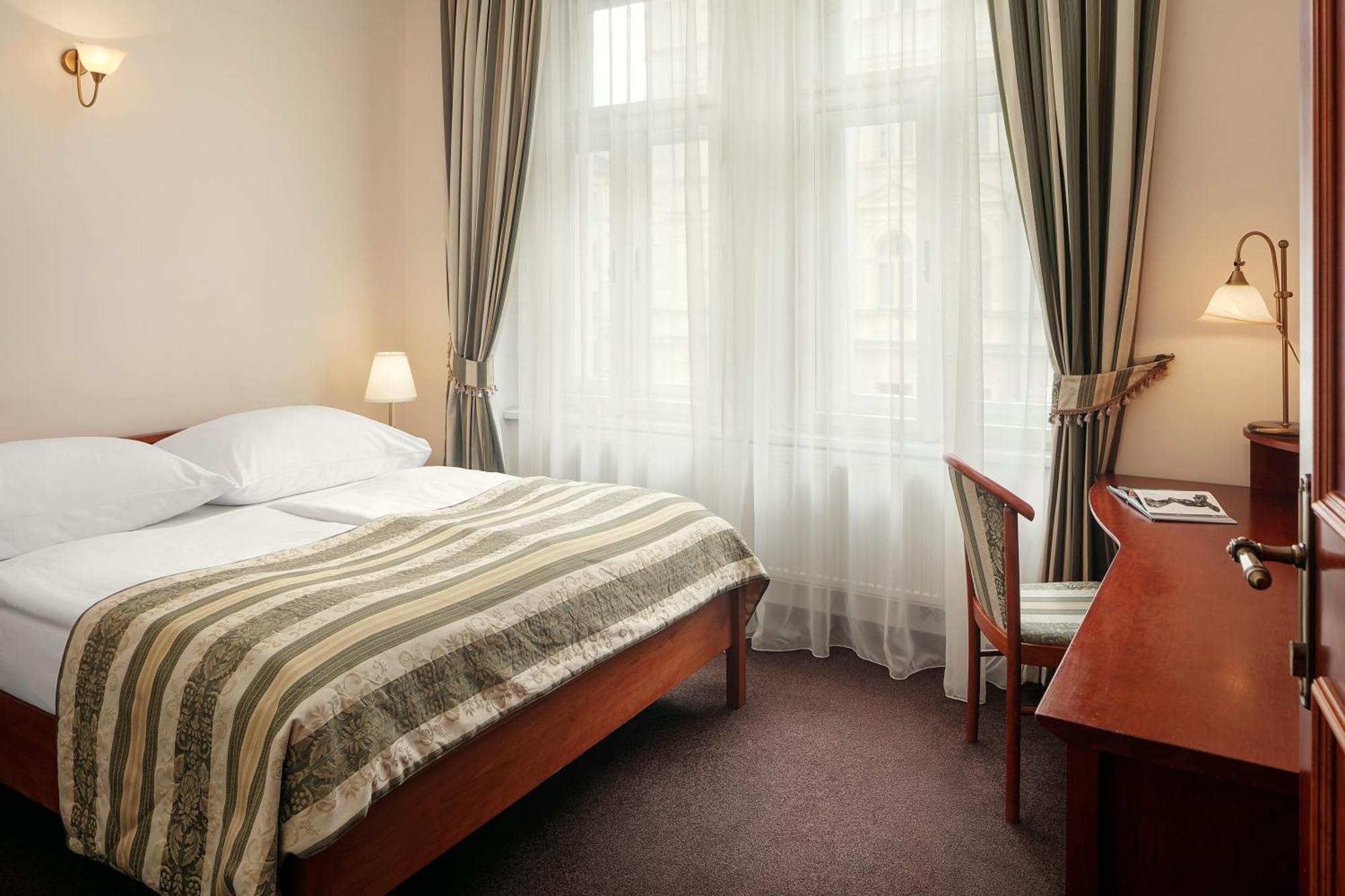 Amigo Centre Otel Prag