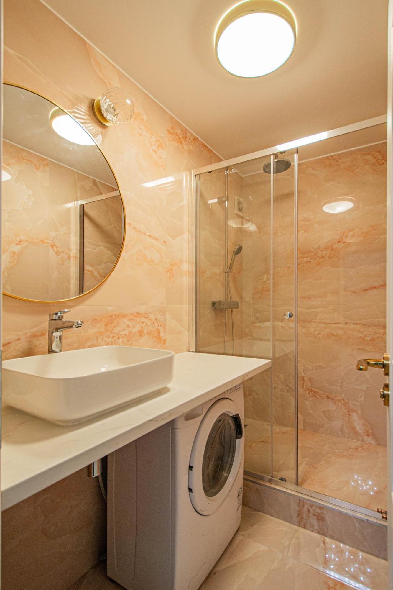 4bdr Old Town Flat By Church Of St Anne Prague
