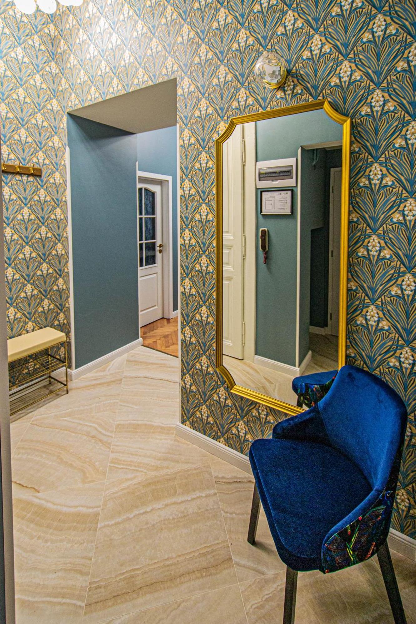 4bdr Old Town Flat By Church Of St Anne * Prague