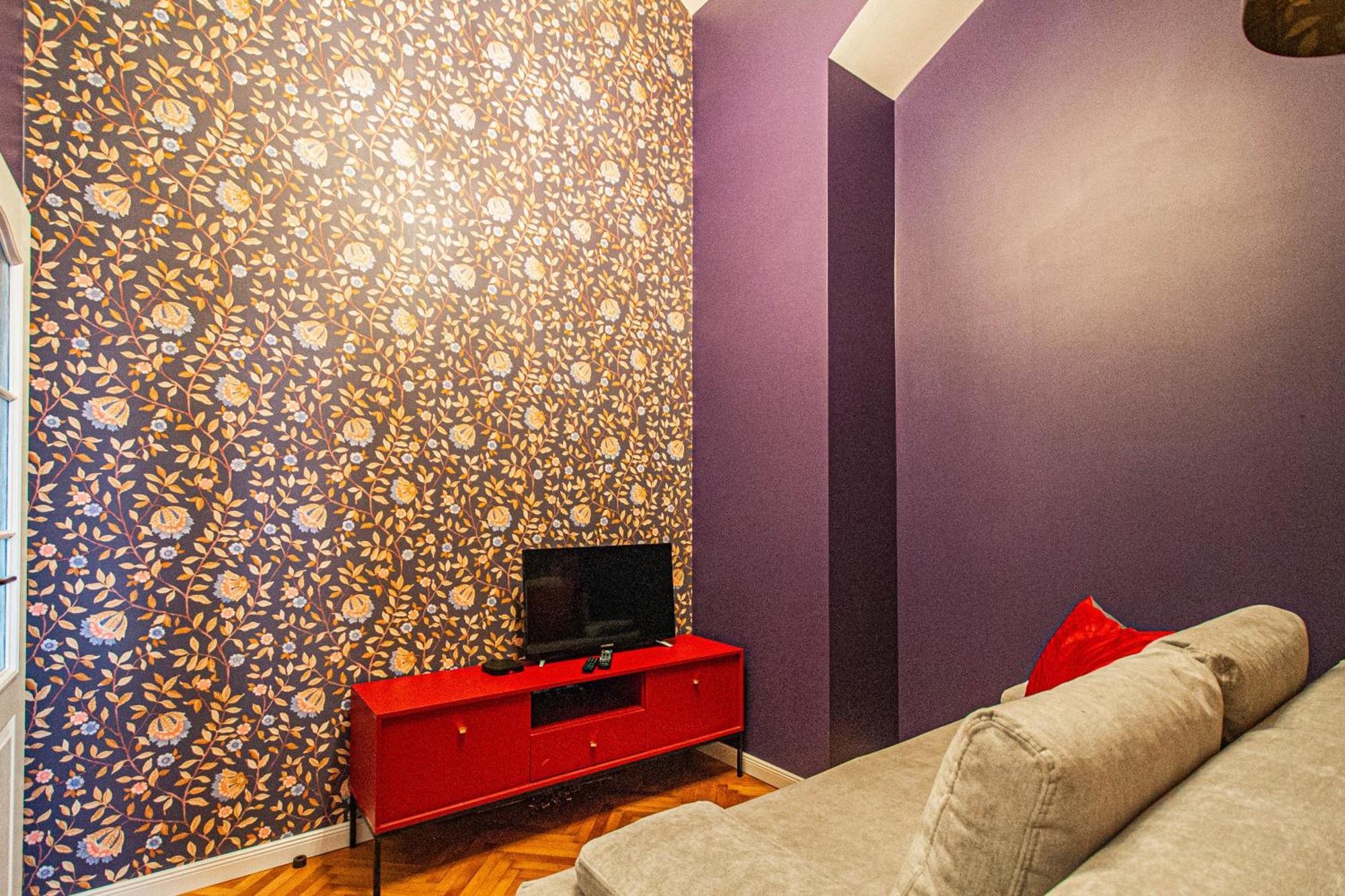 4bdr Old Town Flat By Church Of St Anne Prague