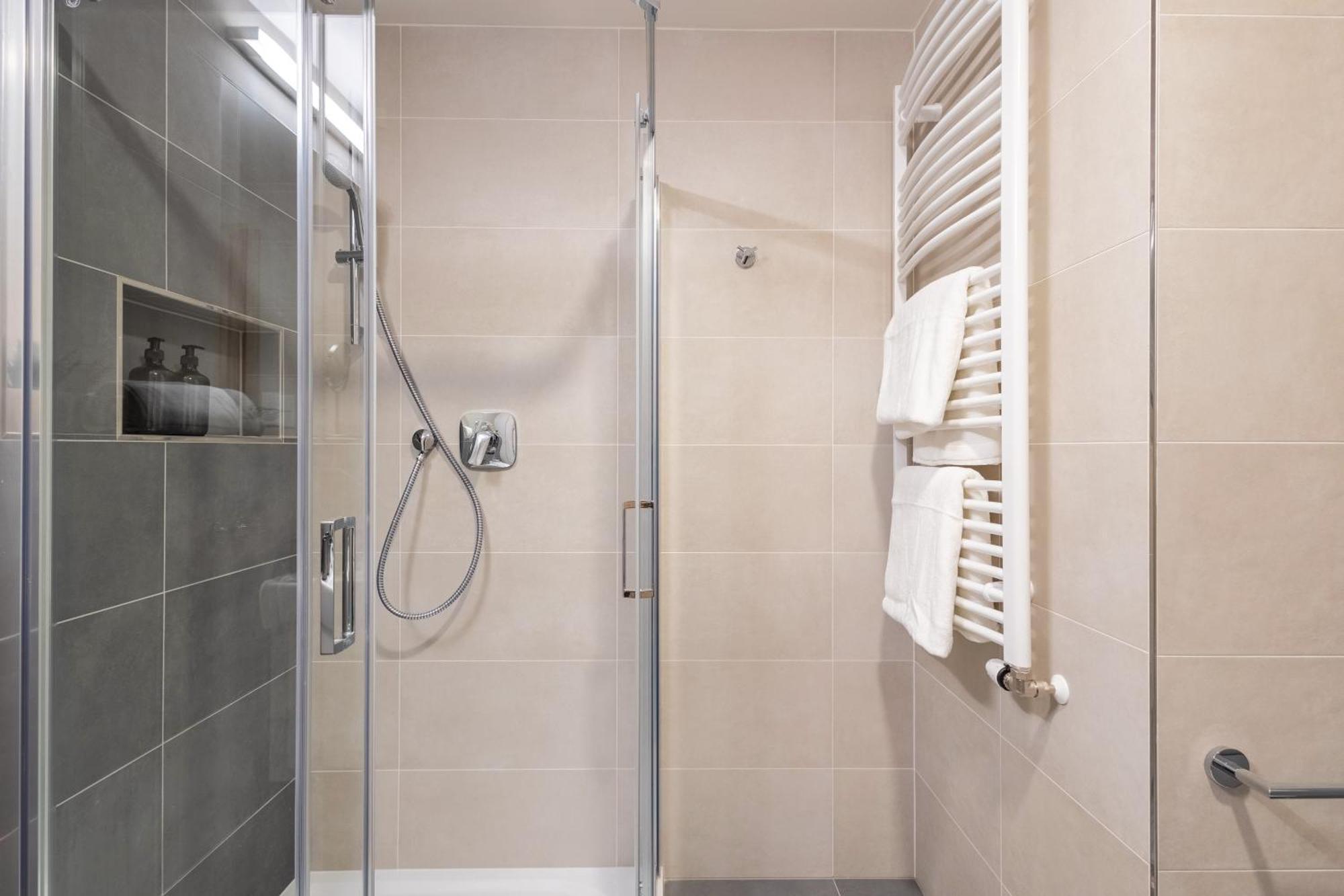 Apartamento Colorful - Balcony, Free Parking, By Gravity Praga