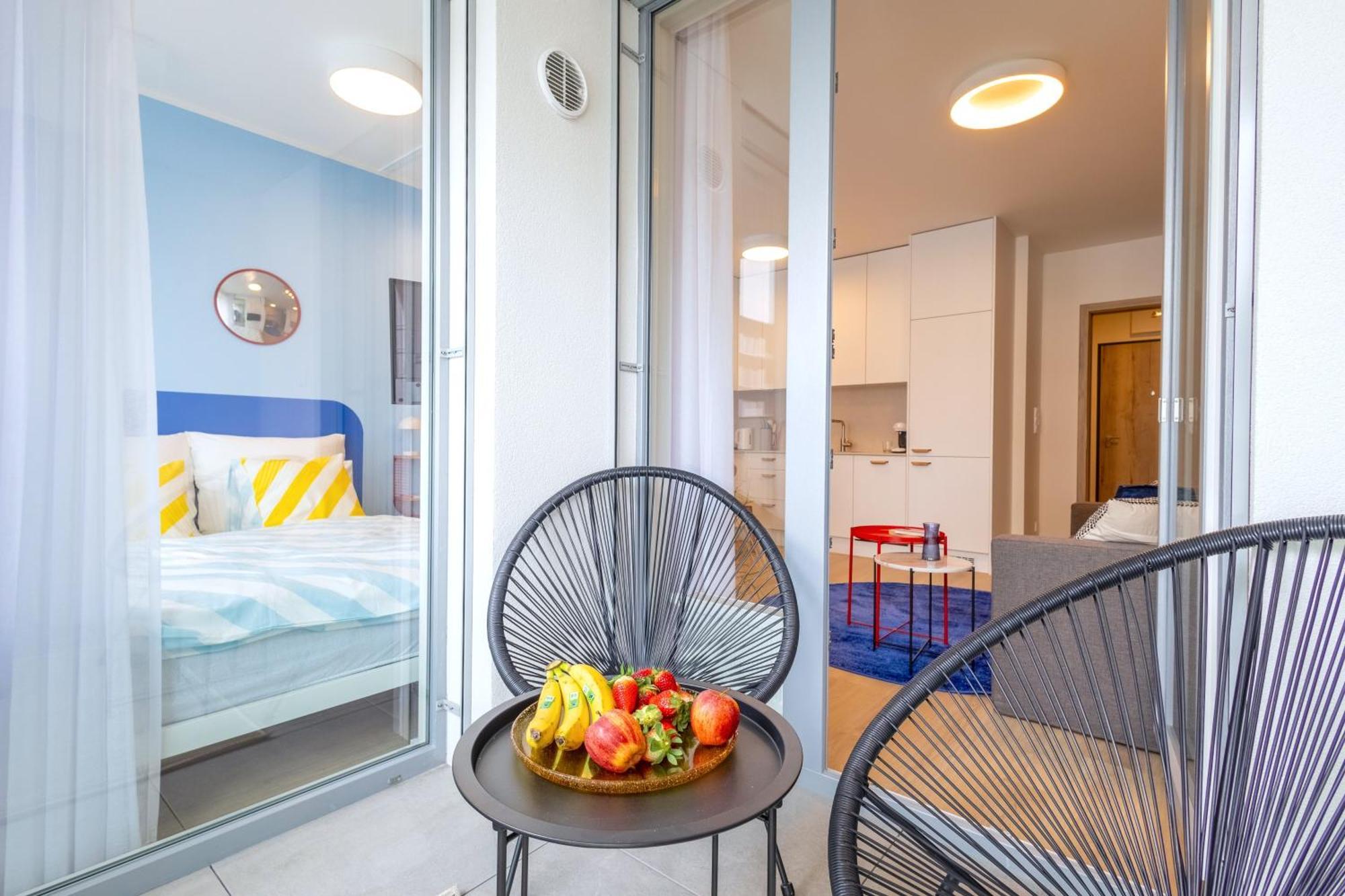 Colorful - Balcony, Free Parking, By Gravity Apartamento *