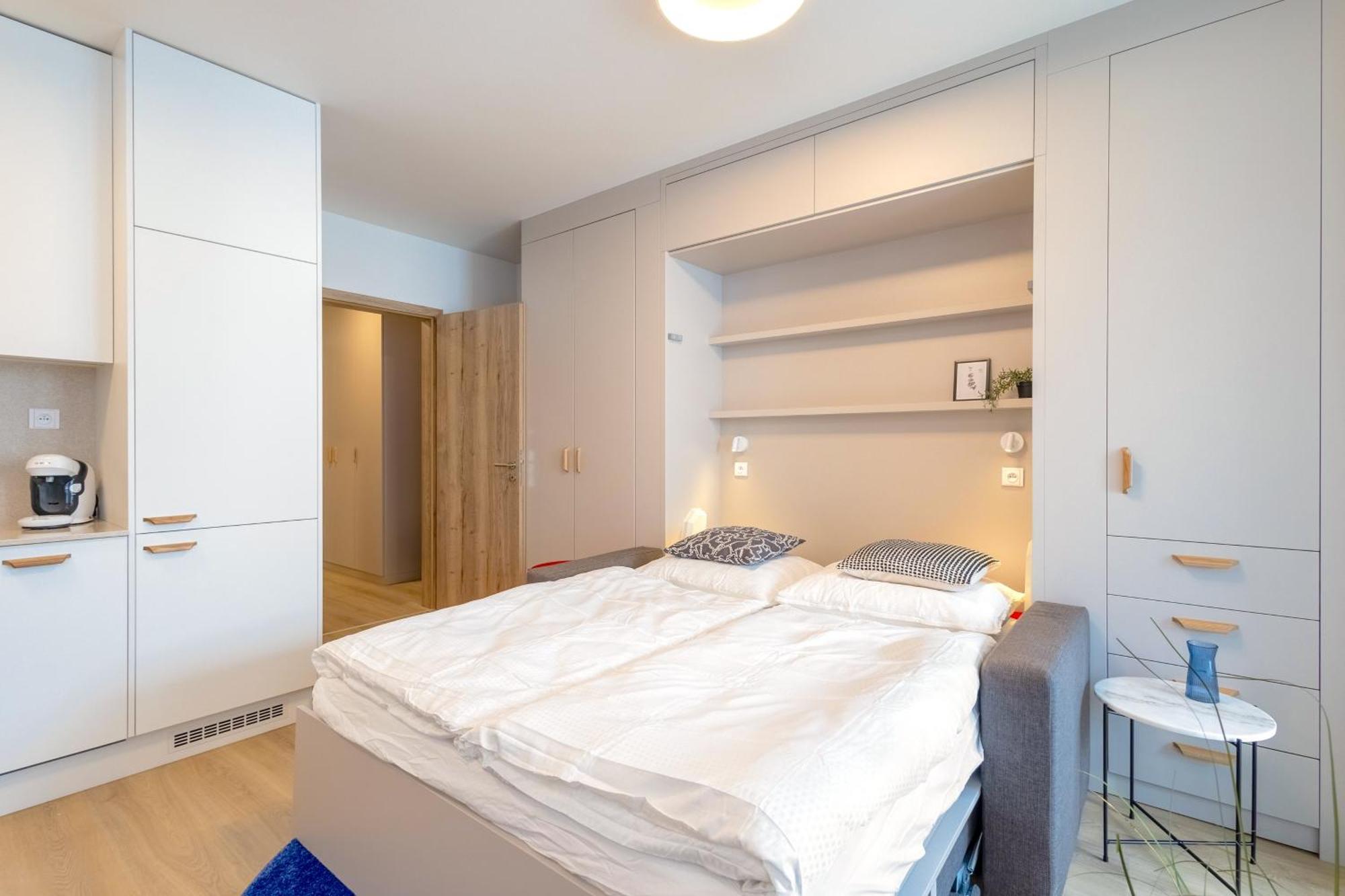 Colorful - Balcony, Free Parking, By Gravity Apartamento Praga