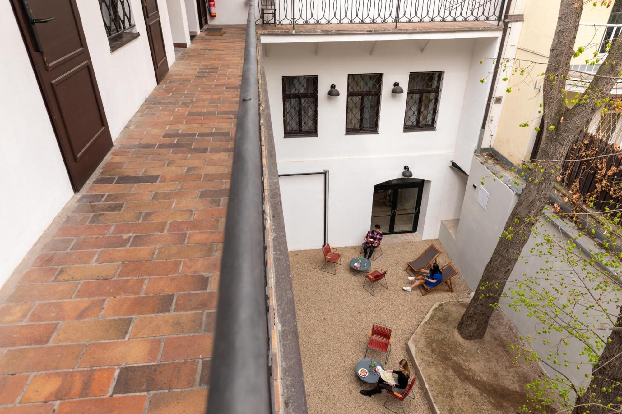 Hostel Sir Toby's Midtown Prague