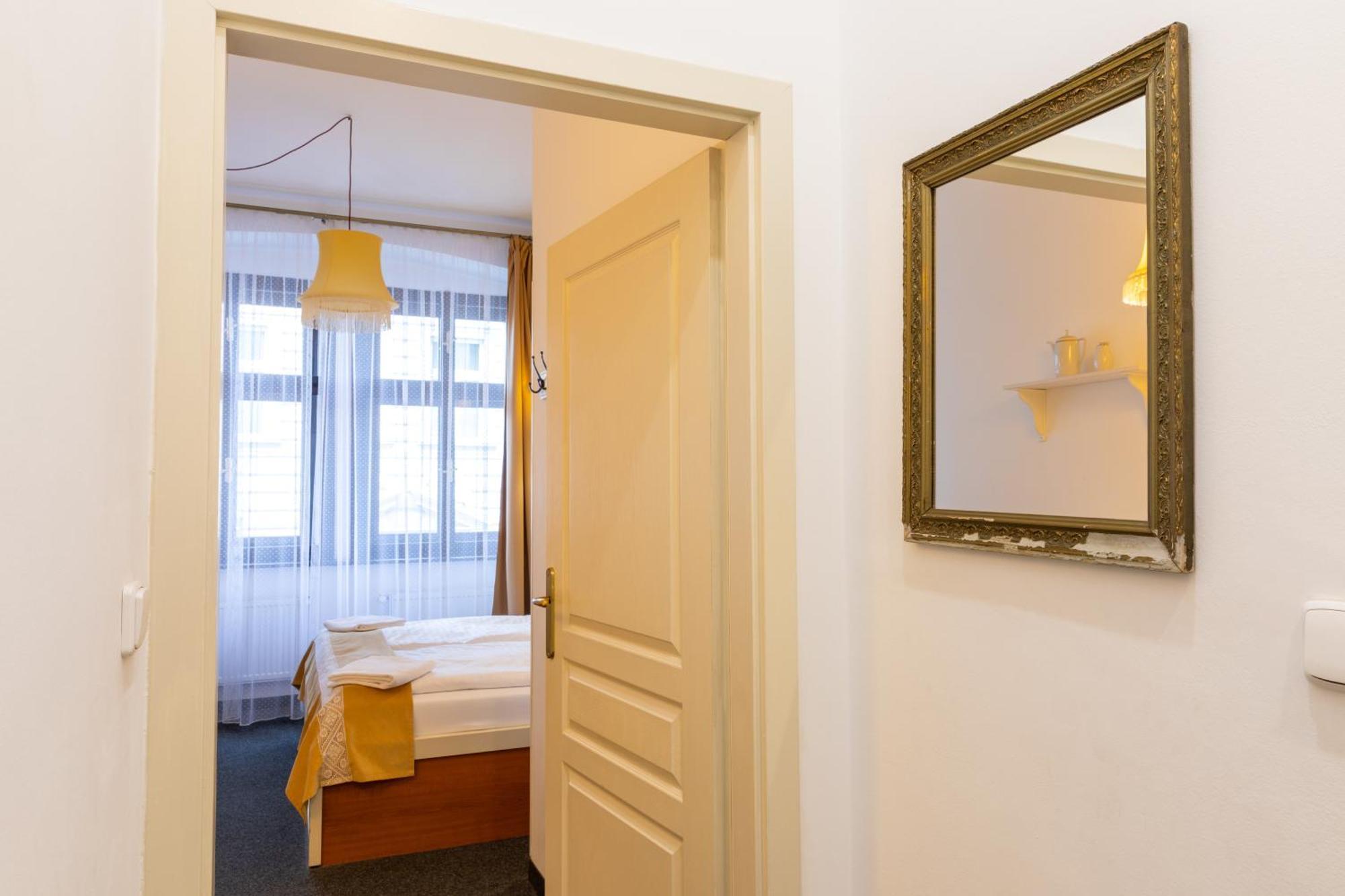 Sir Toby's Midtown Hostel Prague