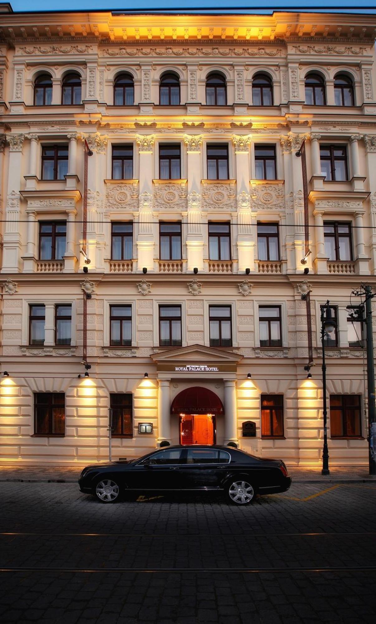 Hotel Luxury Family Royal Palace