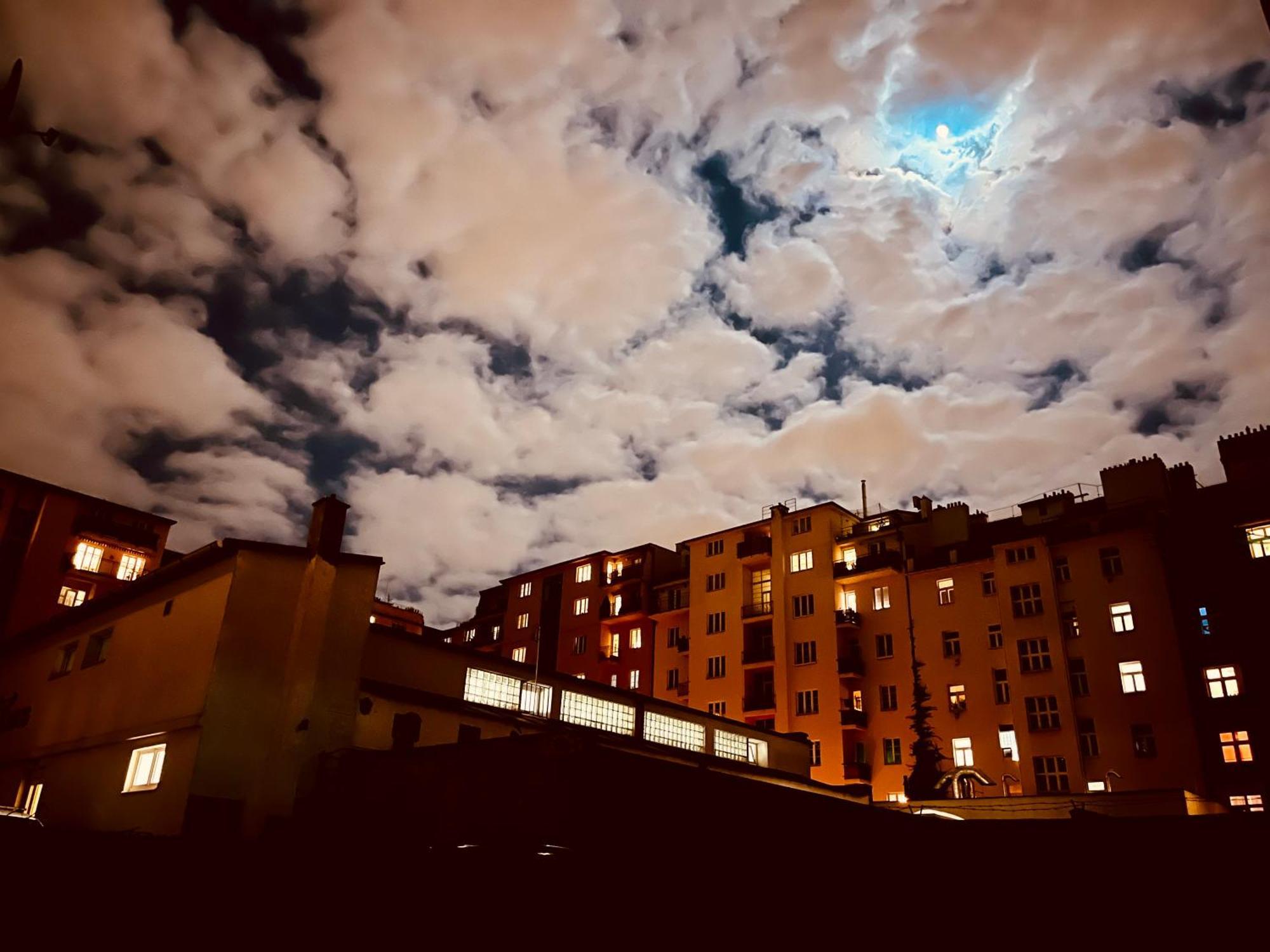 Moderni Apartman Na Hluboke V Praze - Idealni Pro 4 *