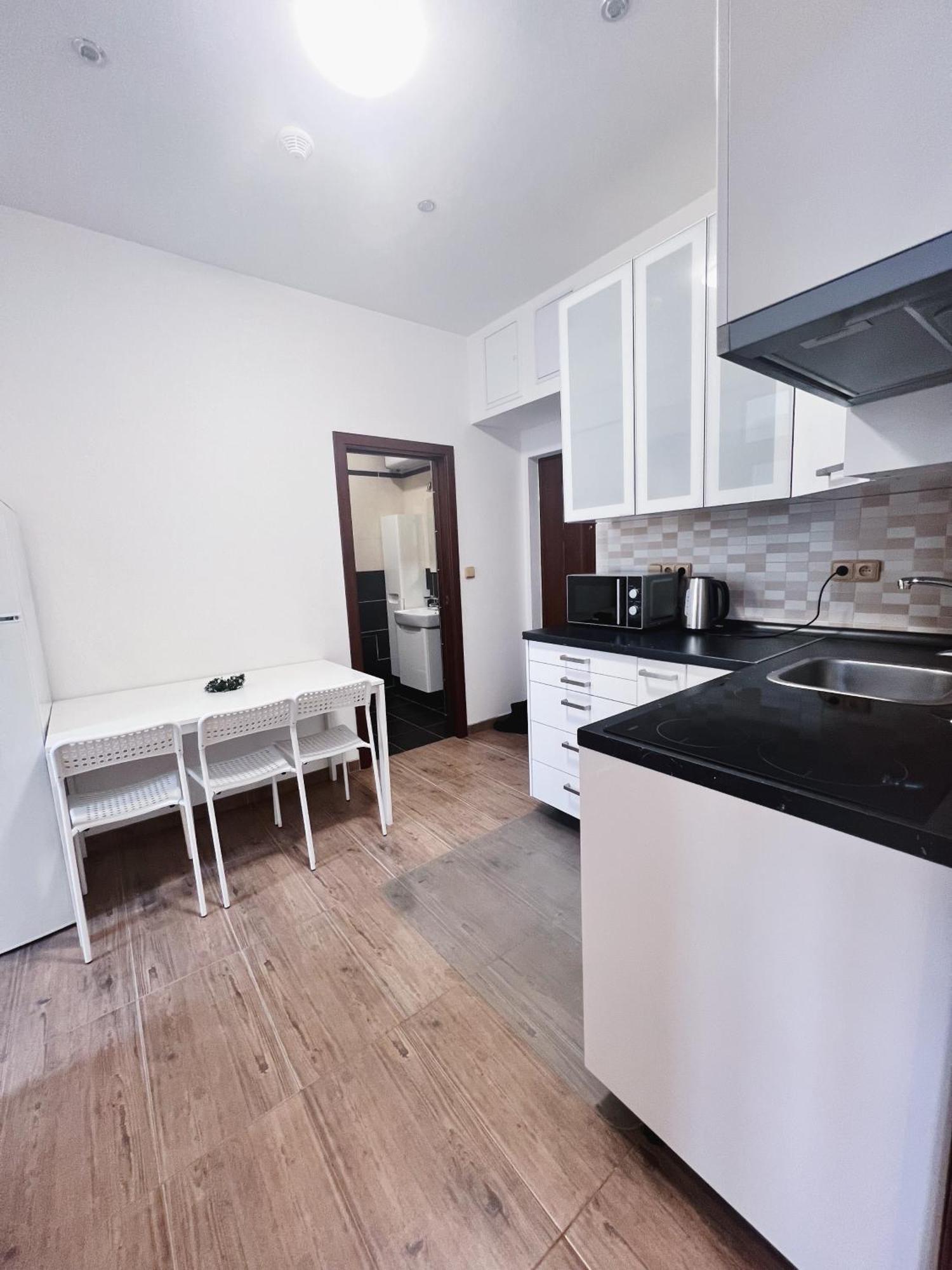 Apartamento In Center Of With Balcony
