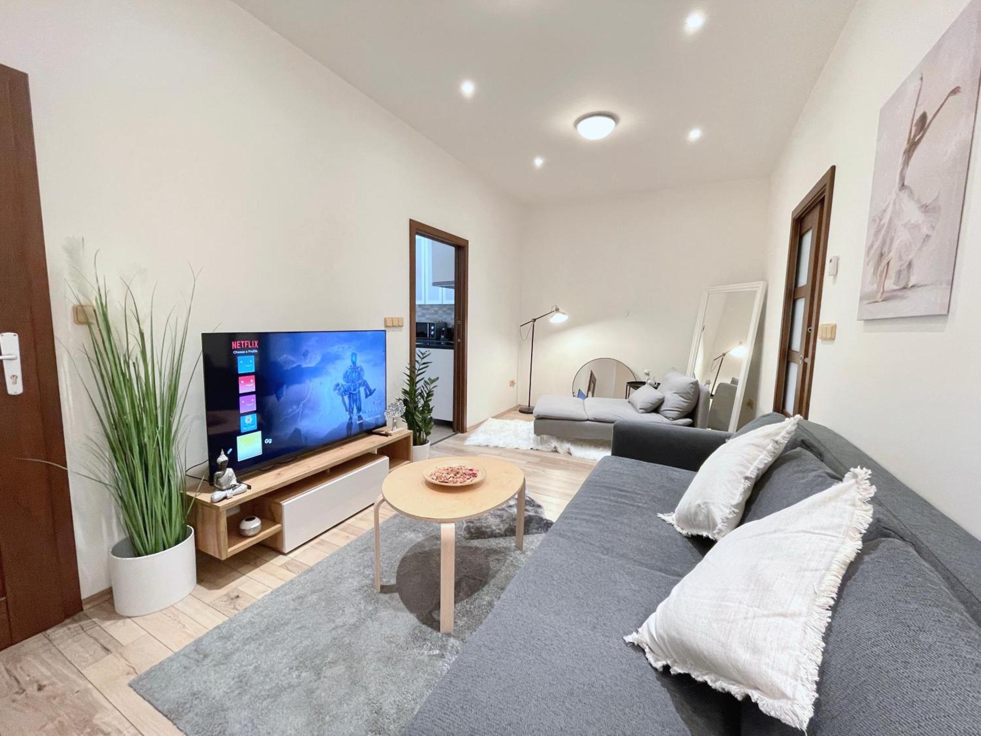 Apartamento In Center Of With Balcony