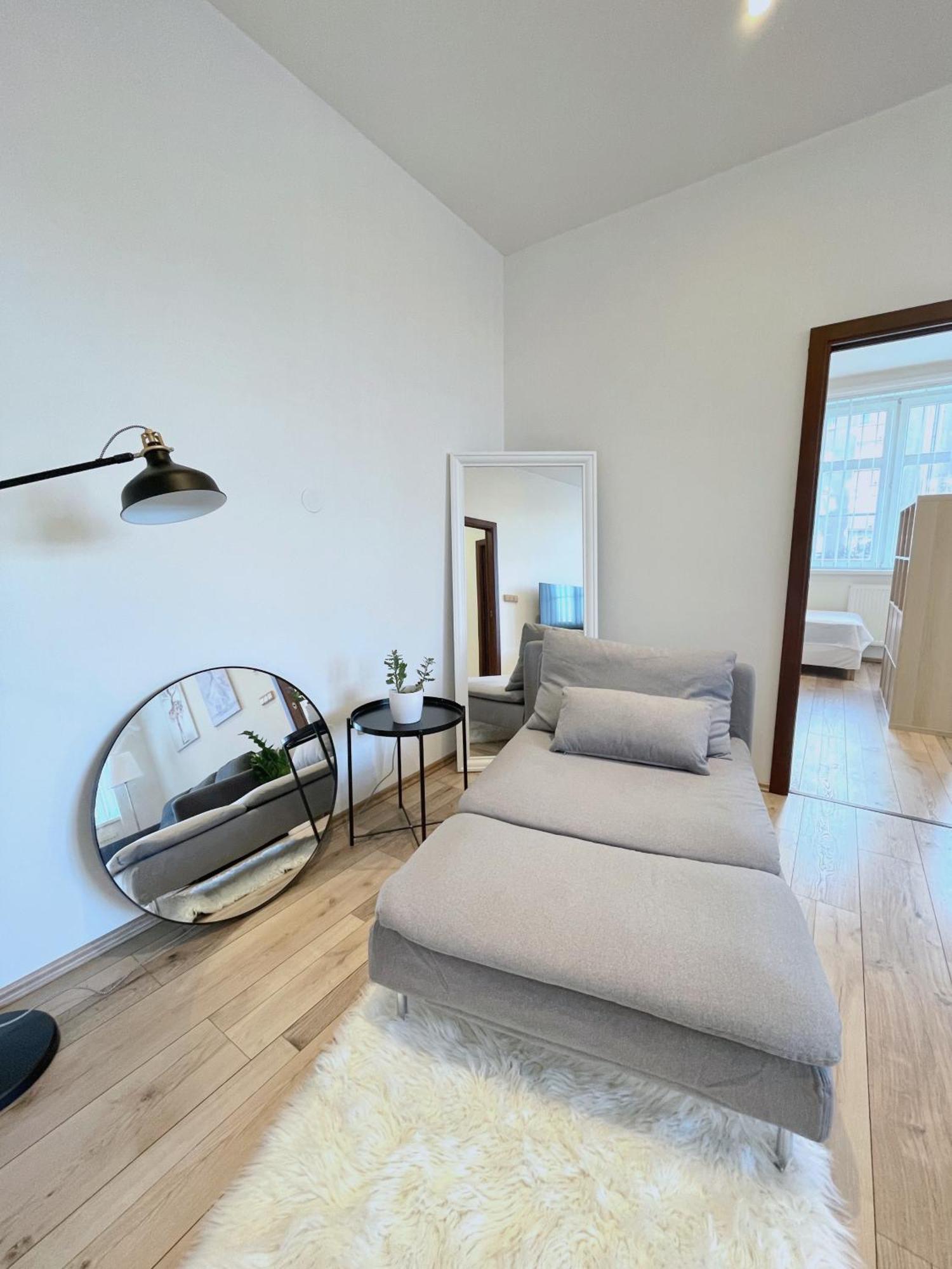 In Center Of With Balcony Apartamento *
