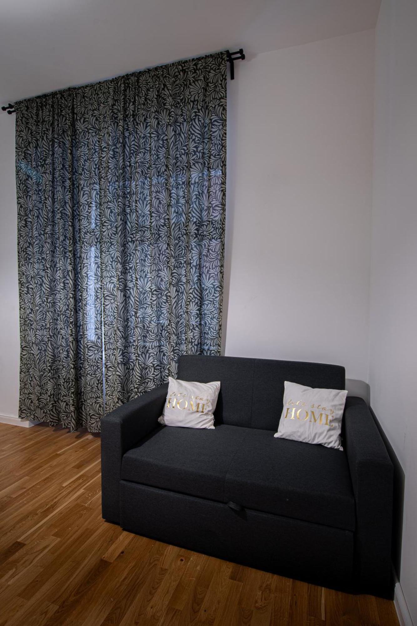 Helen New Chain Florenc Apartamento