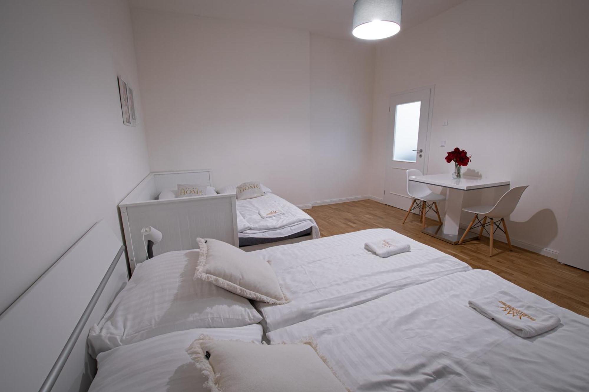 Helen New Chain Florenc Apartamento Praga