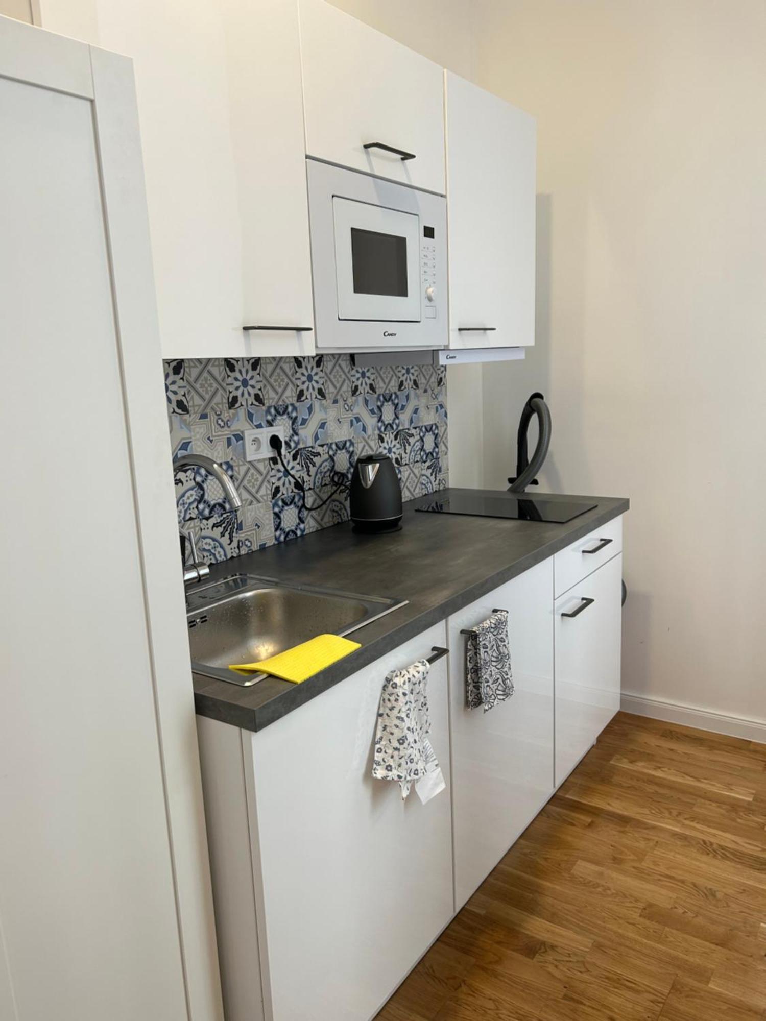 Helen New Chain Florenc Apartamento