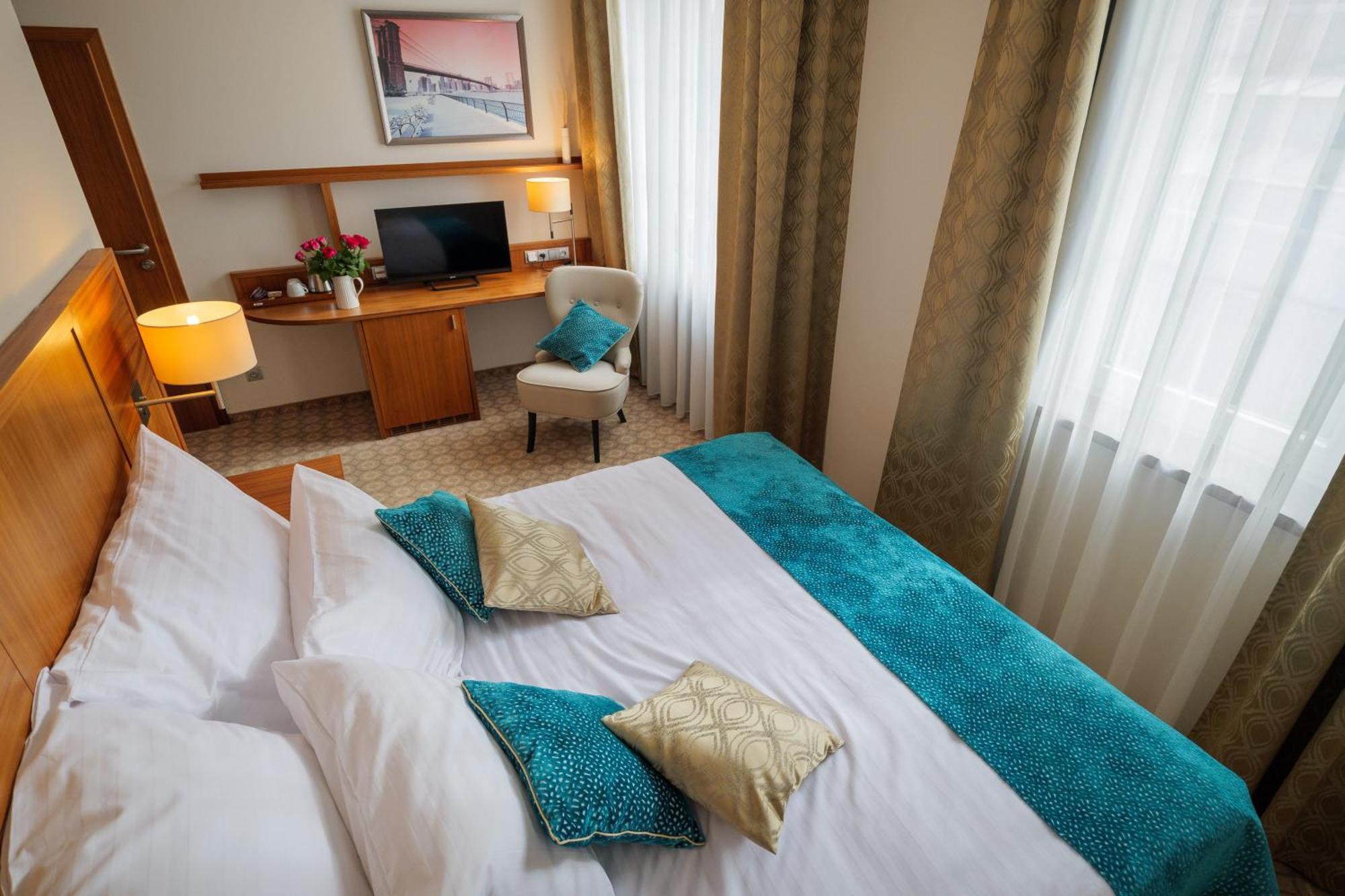 Silenzio Otel Prag