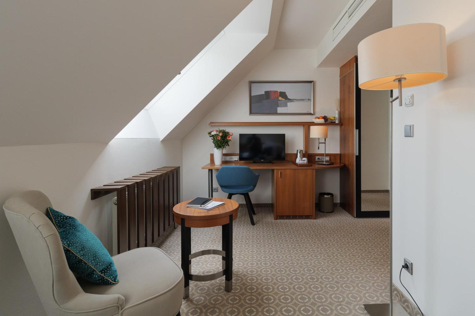Silenzio Otel Prag
