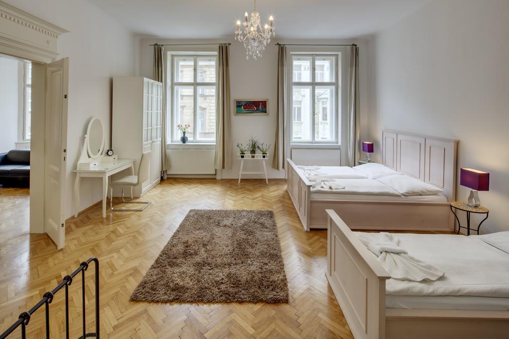Charles Bridge Premium Apart Otel 4*