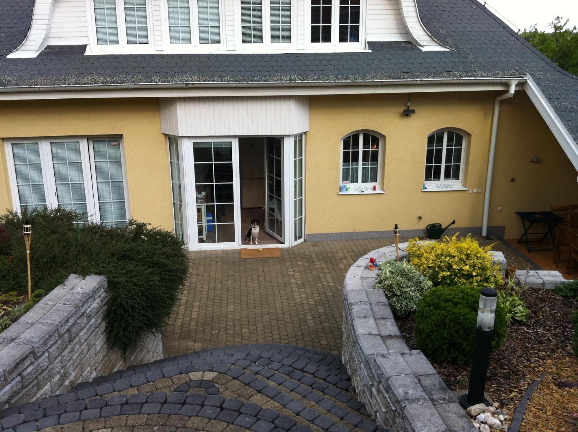 Beautiful House In With Parking Homestay Prague