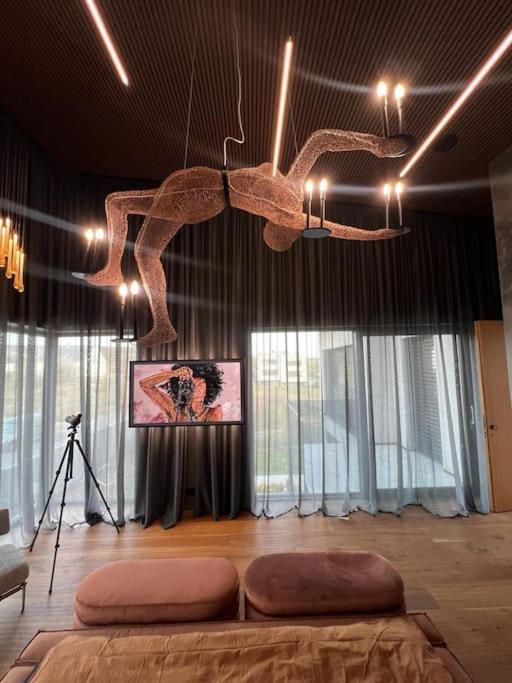 Chandelier Sky Mansion - Express