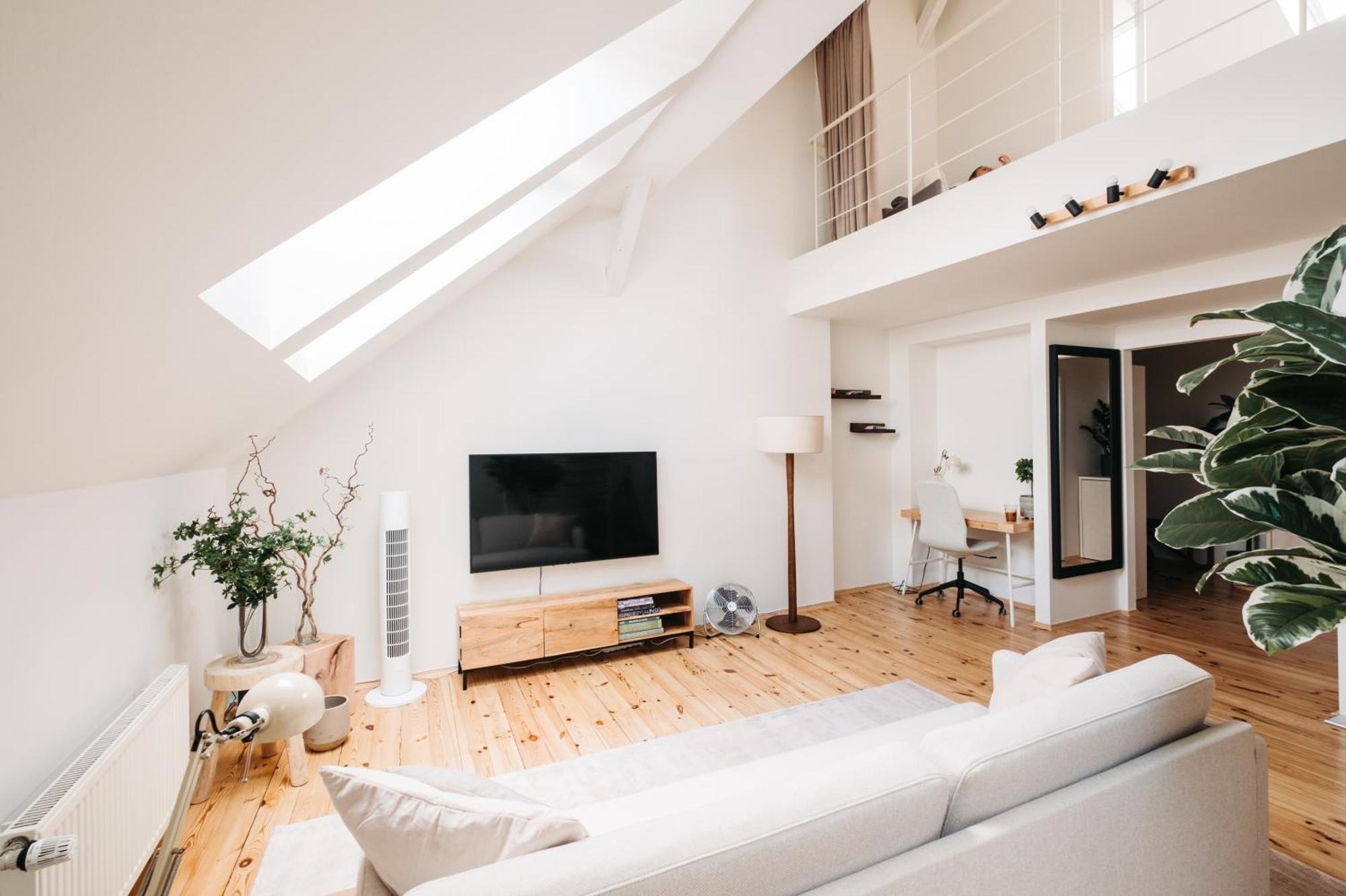 Apartment Modern Sunlit Loft With A/c In Prime Location Prague