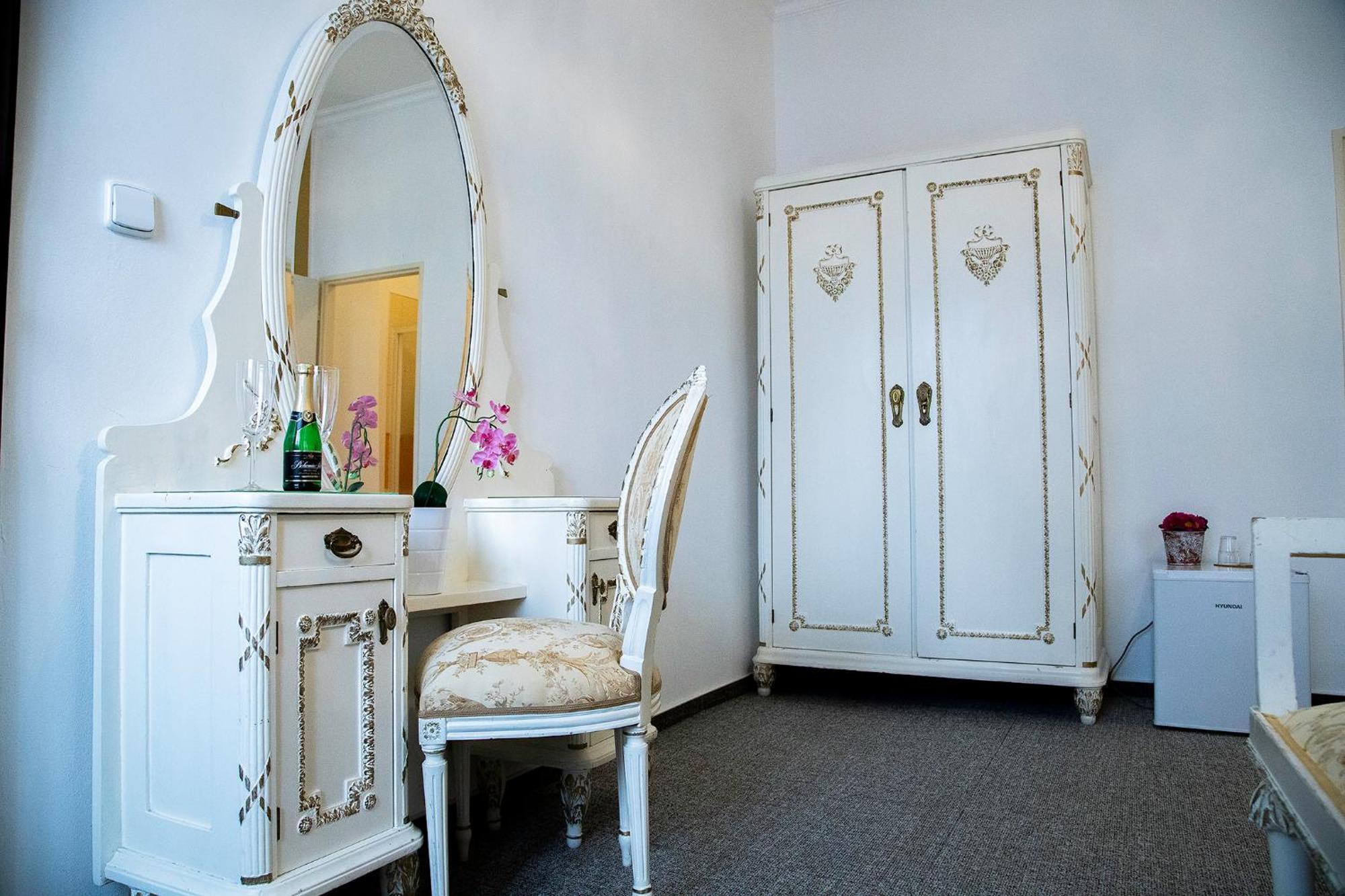 Old House Couette-café