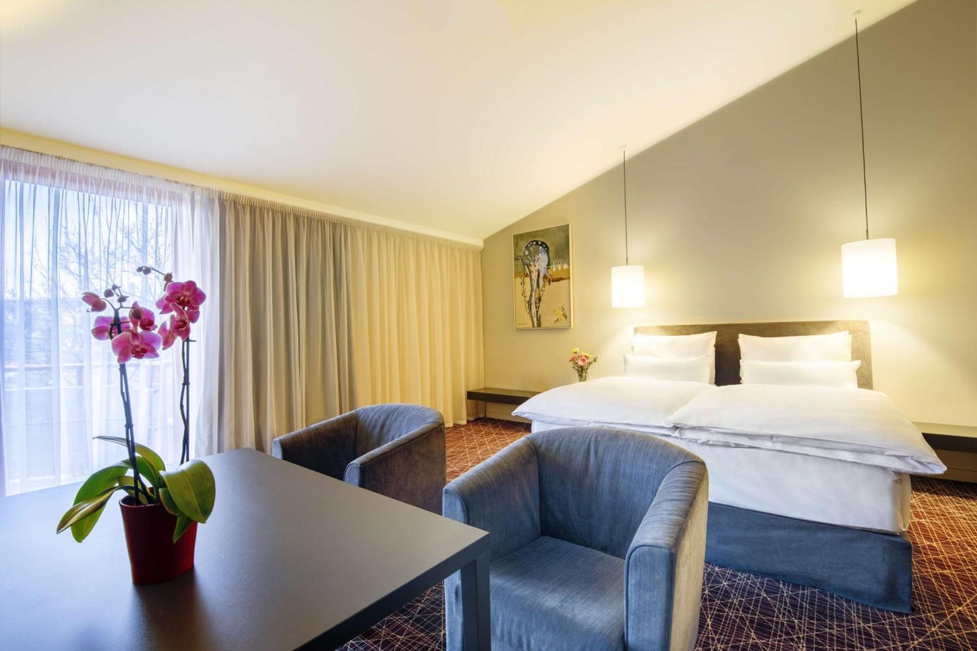 Nh Collection Hotel 4*