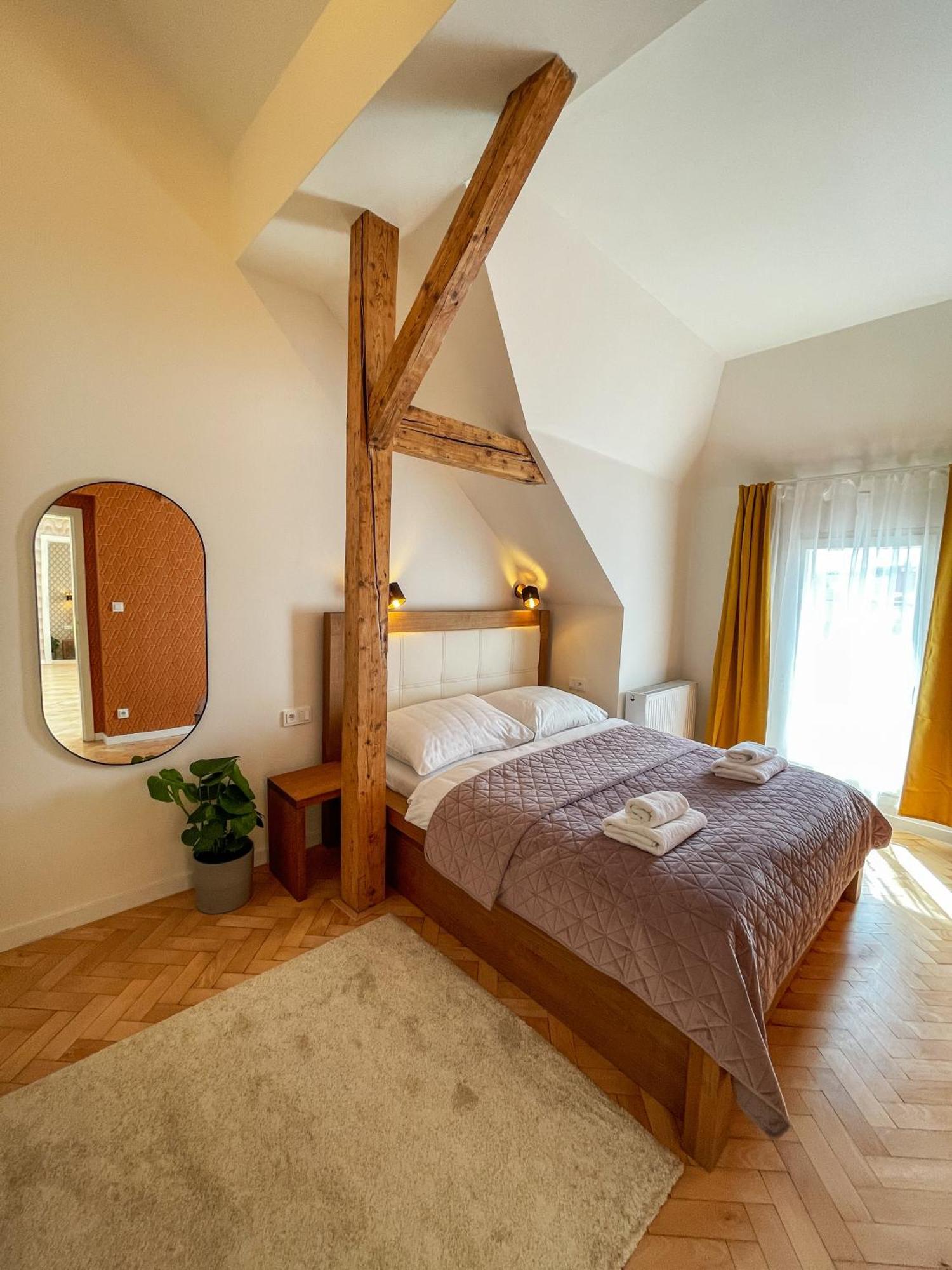 Stupartska - Attic Old Town