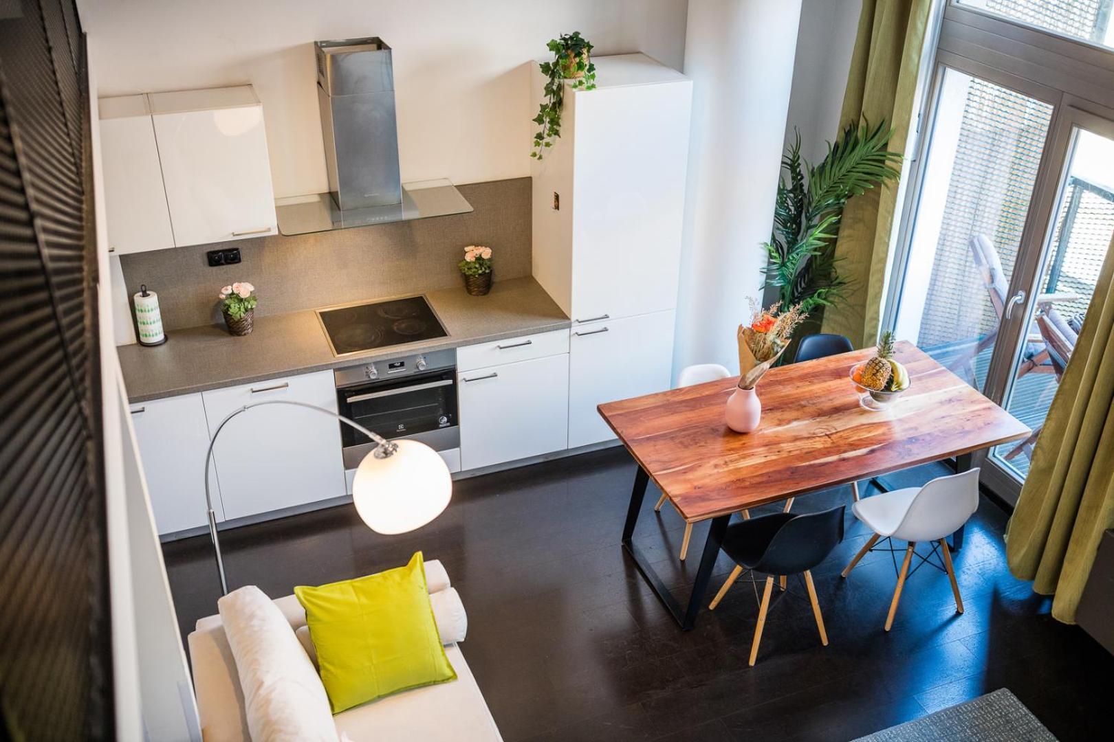 Apartment 2-level On Krizikova Near The Metro Prague