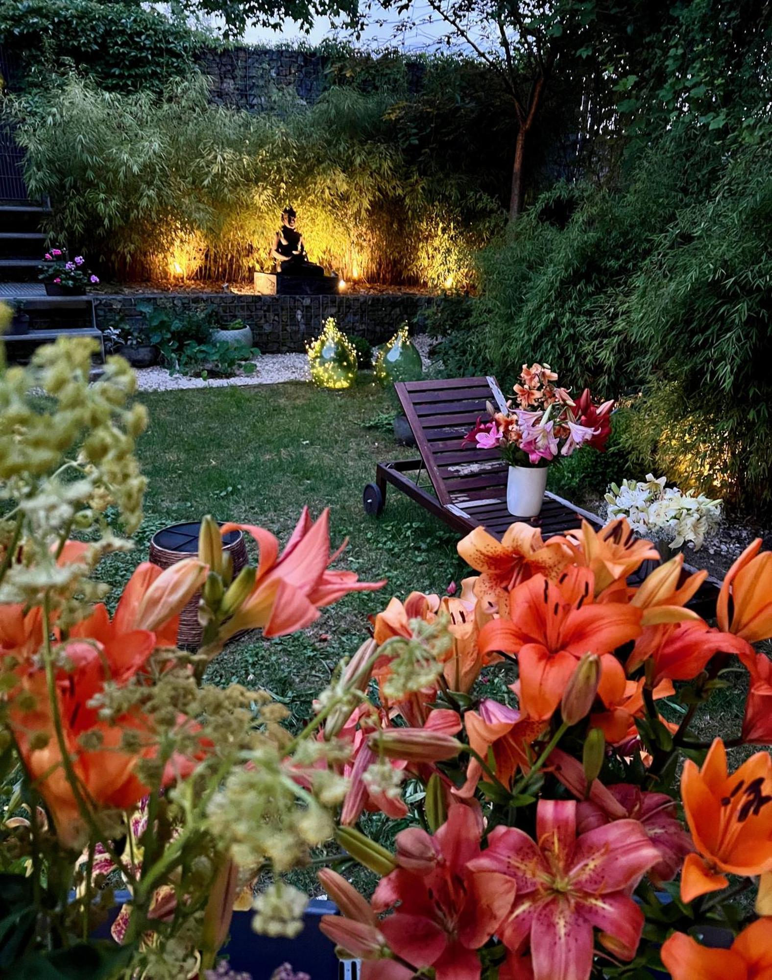 Romantic Stay Overlooking Prague Homestay