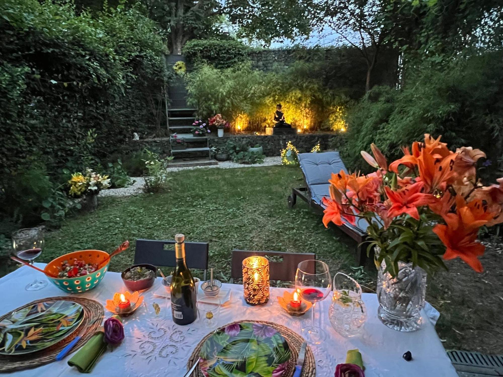 Romantic Stay Overlooking Prague Homestay
