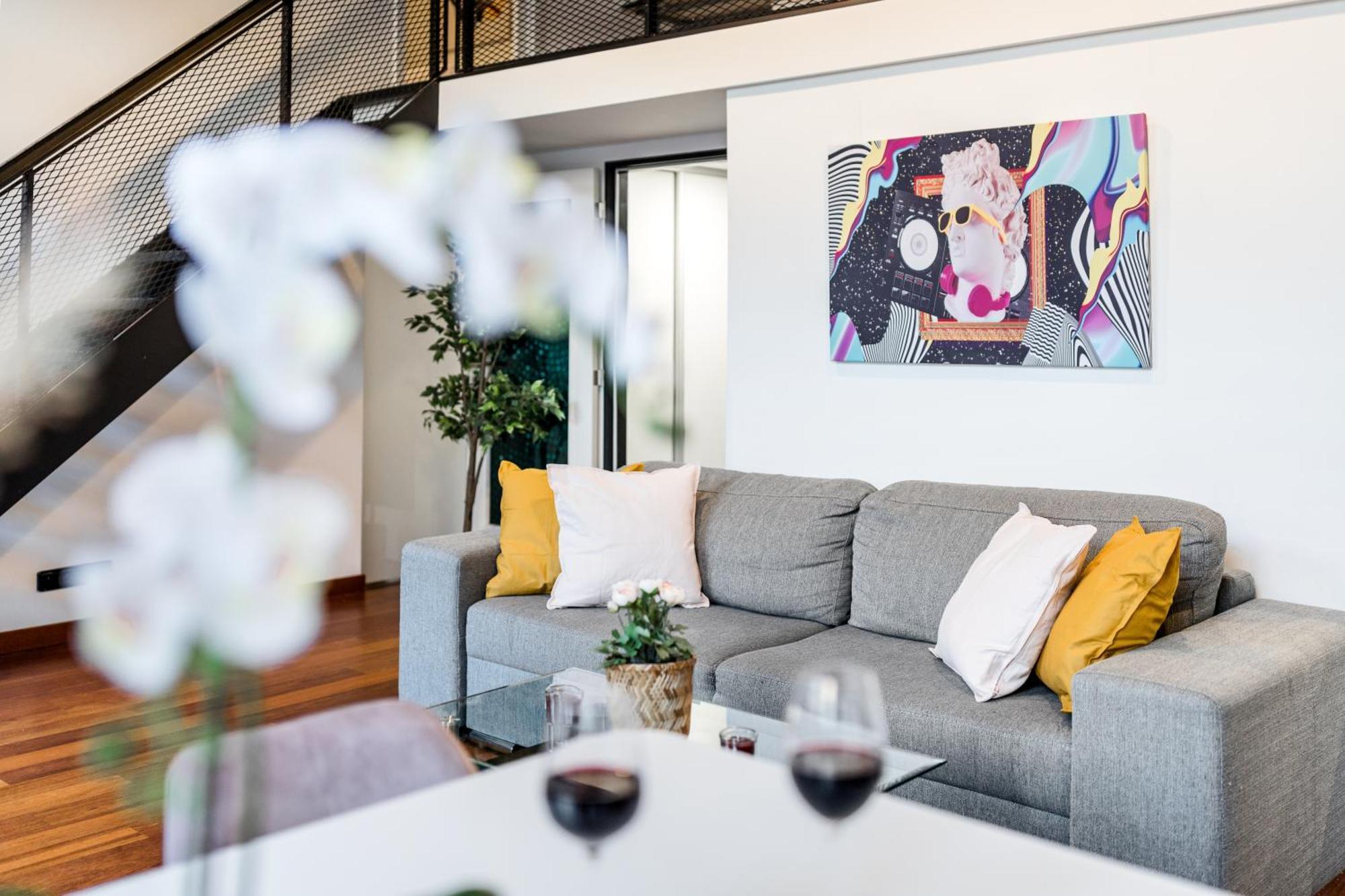 Apartments With Large Balcony, Parking Prague Apartment *