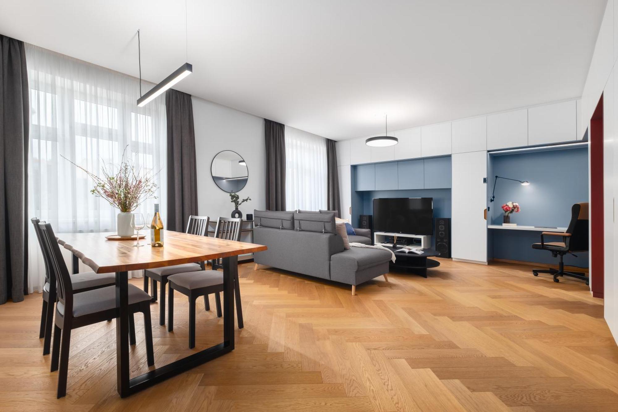 Apartment Days - Modern With Workspace - Quiet Area *