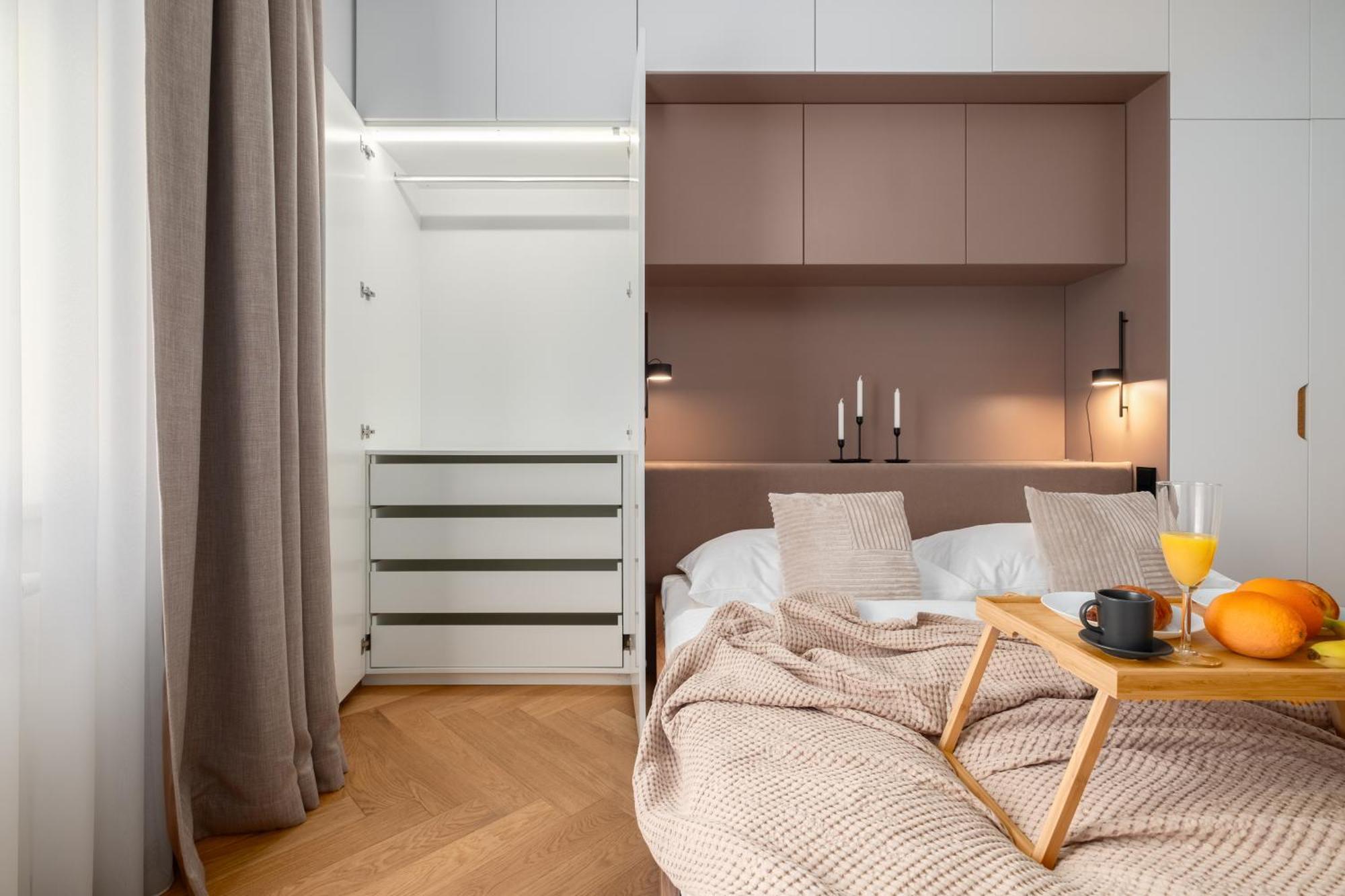 Apartment Days - Modern With Workspace - Quiet Area Prague