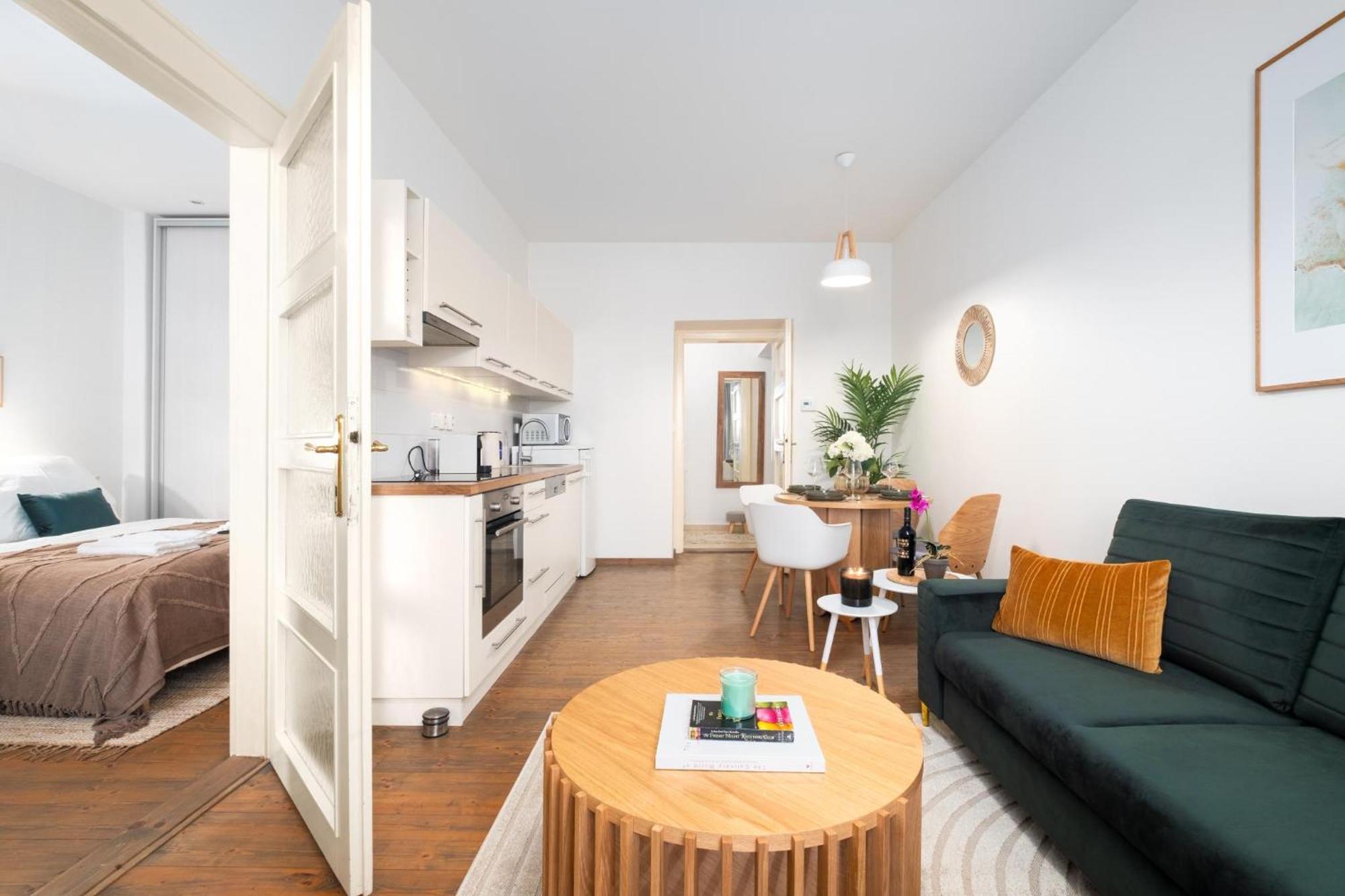 Appartement Days - Cozy With Workspace