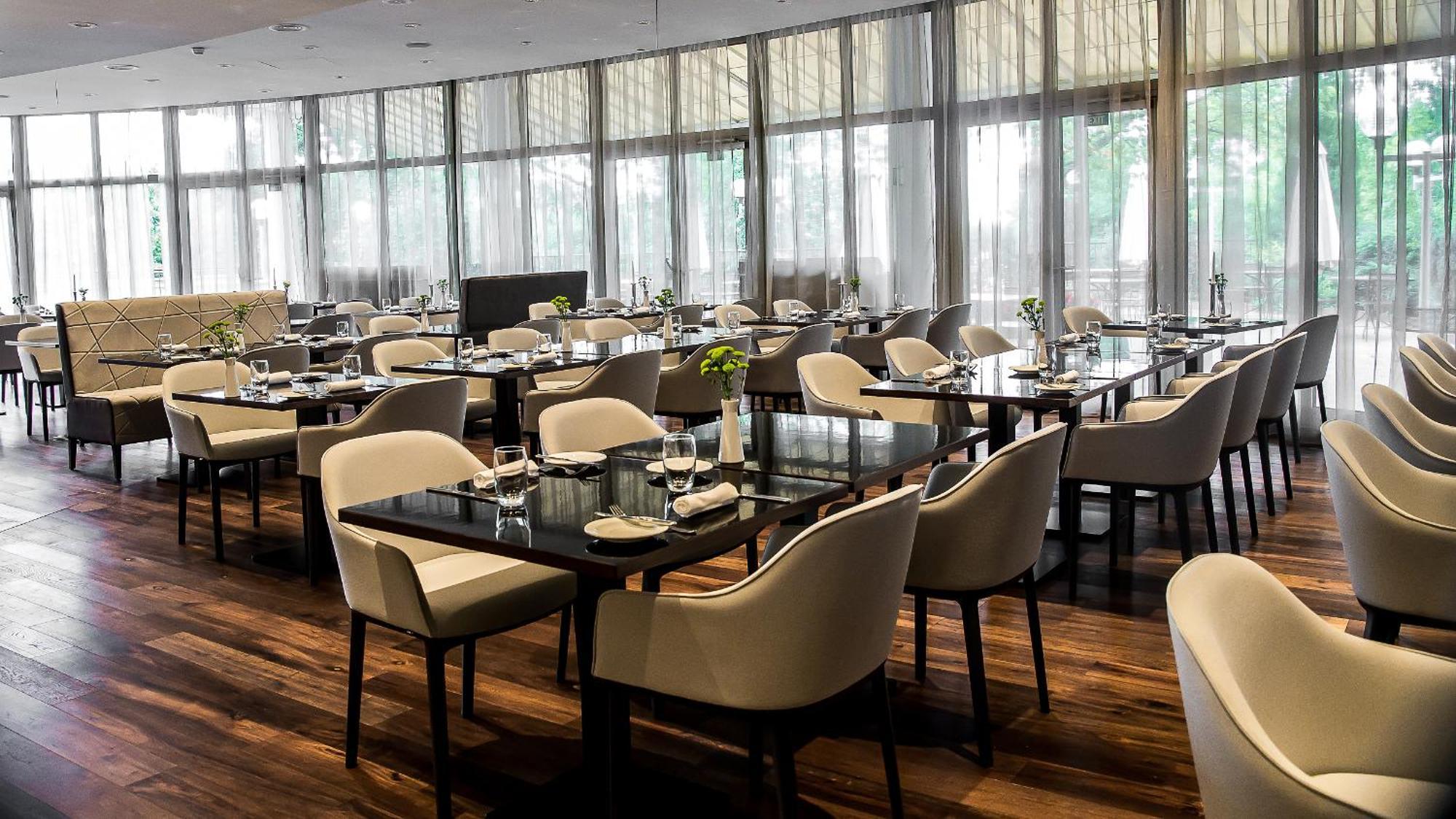Nh Collection Hotel