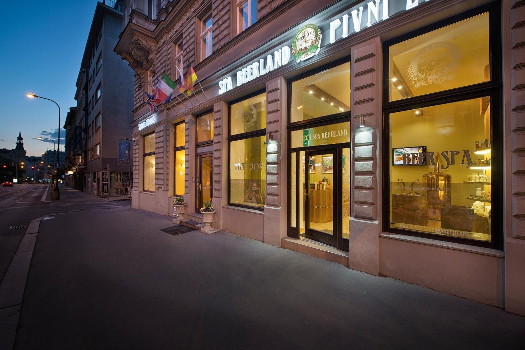 Apart Otel Hotel Suite Home Prague 4*