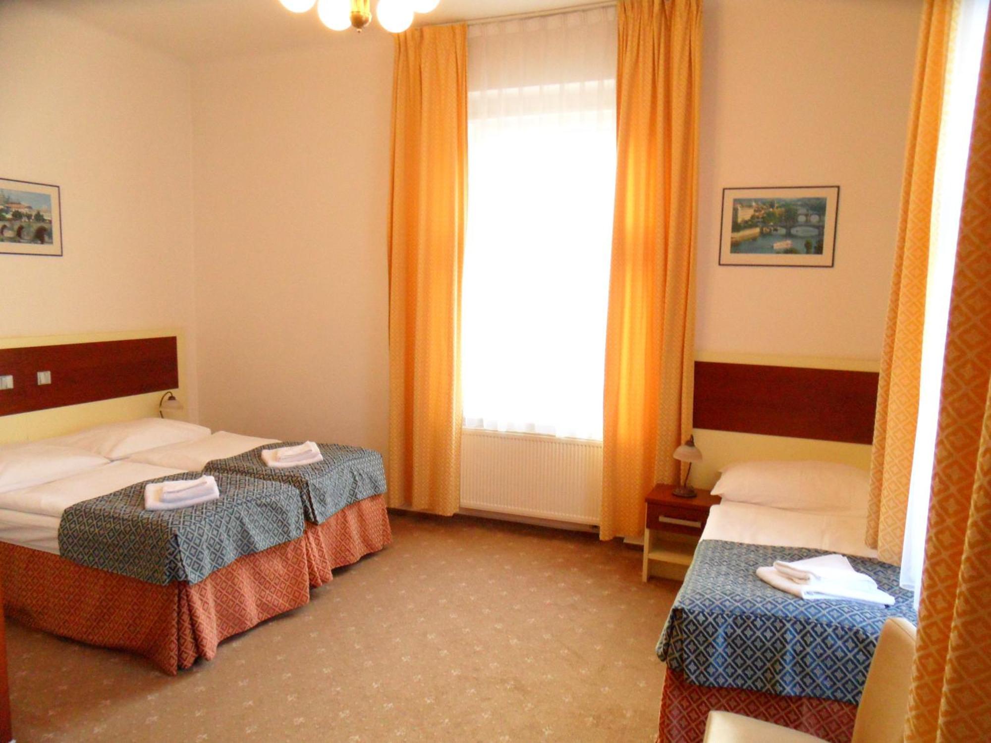 Hotel Atos 3*