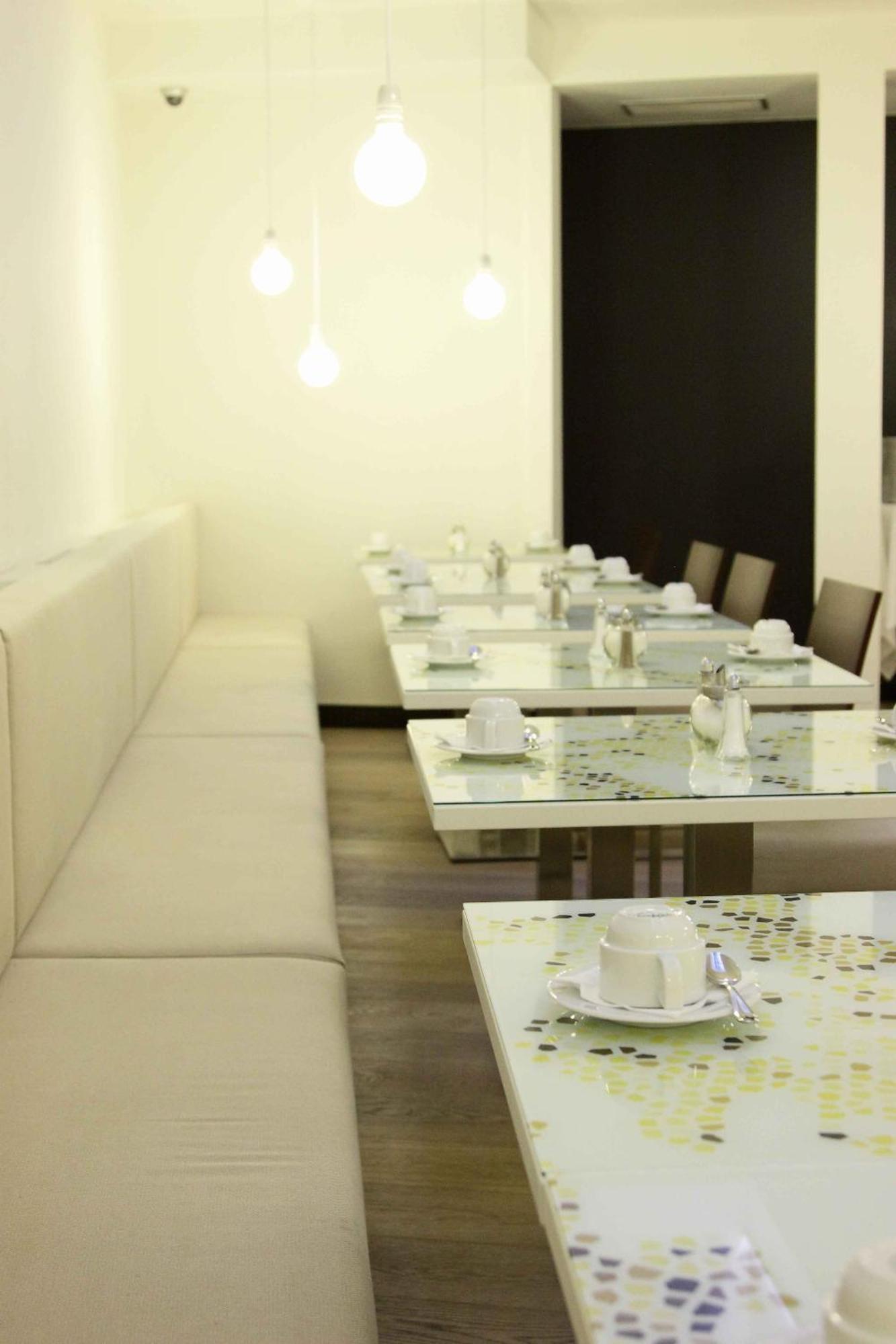 Hotel Pure White Praga