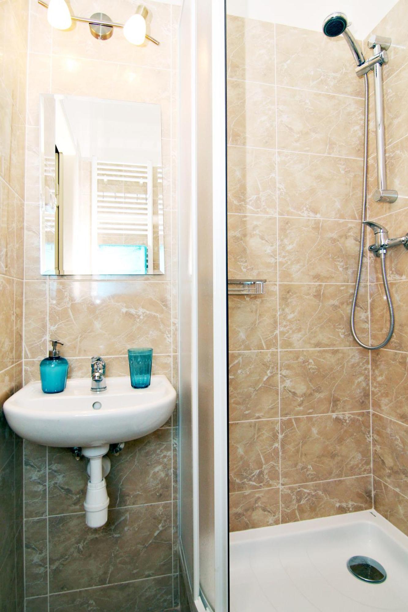 With 2 Bathrooms Prague