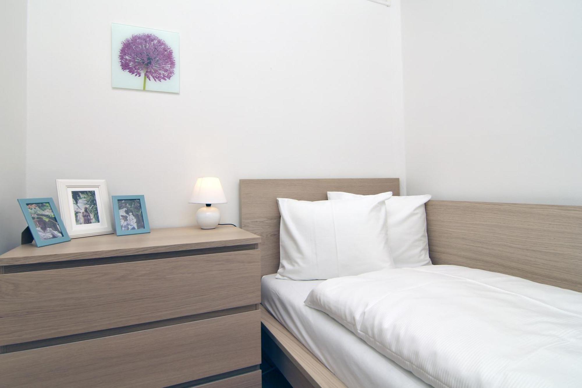 Apartment With 2 Bathrooms *