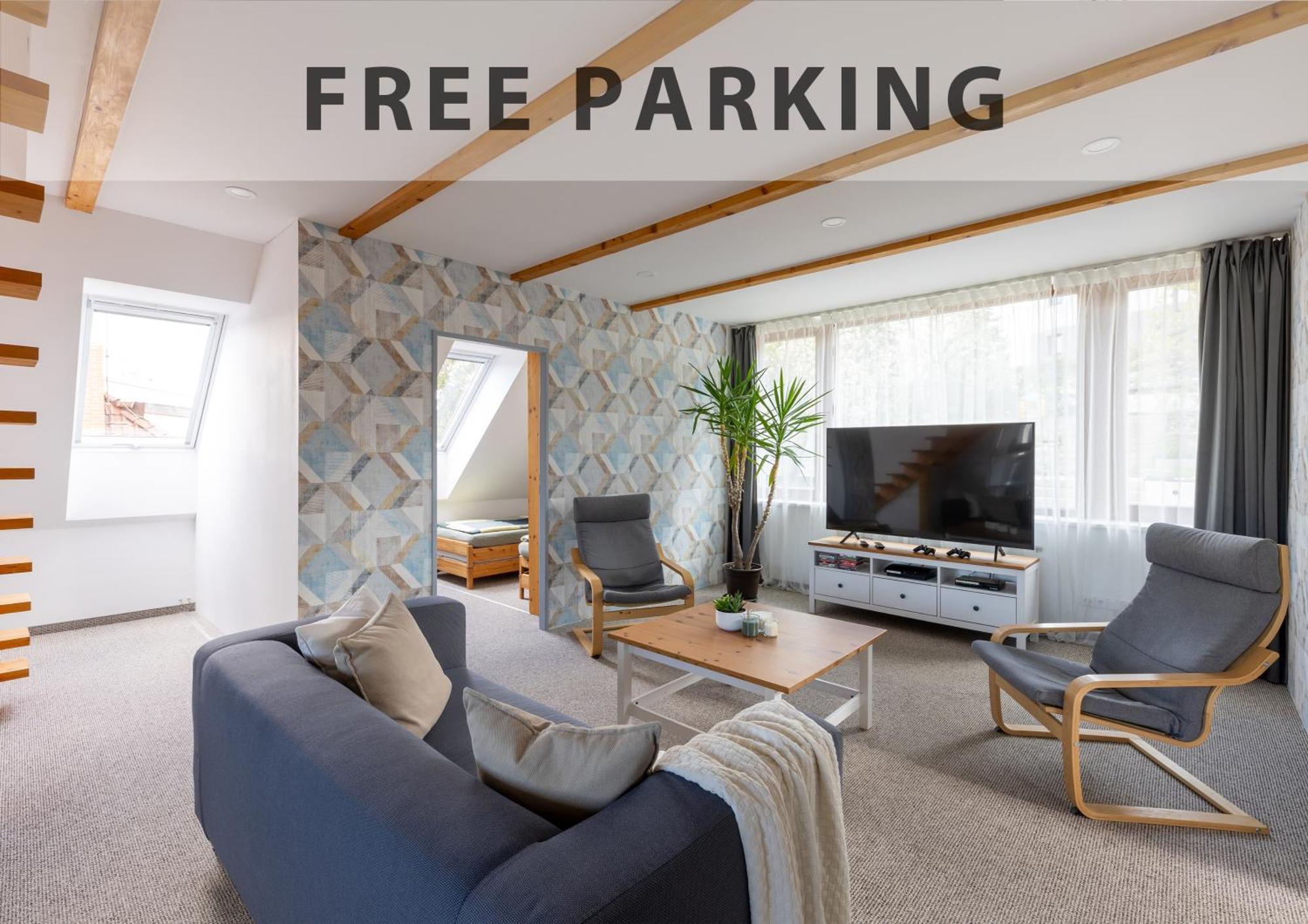 Plzenska 465 Free Parking & Ps3 Praga