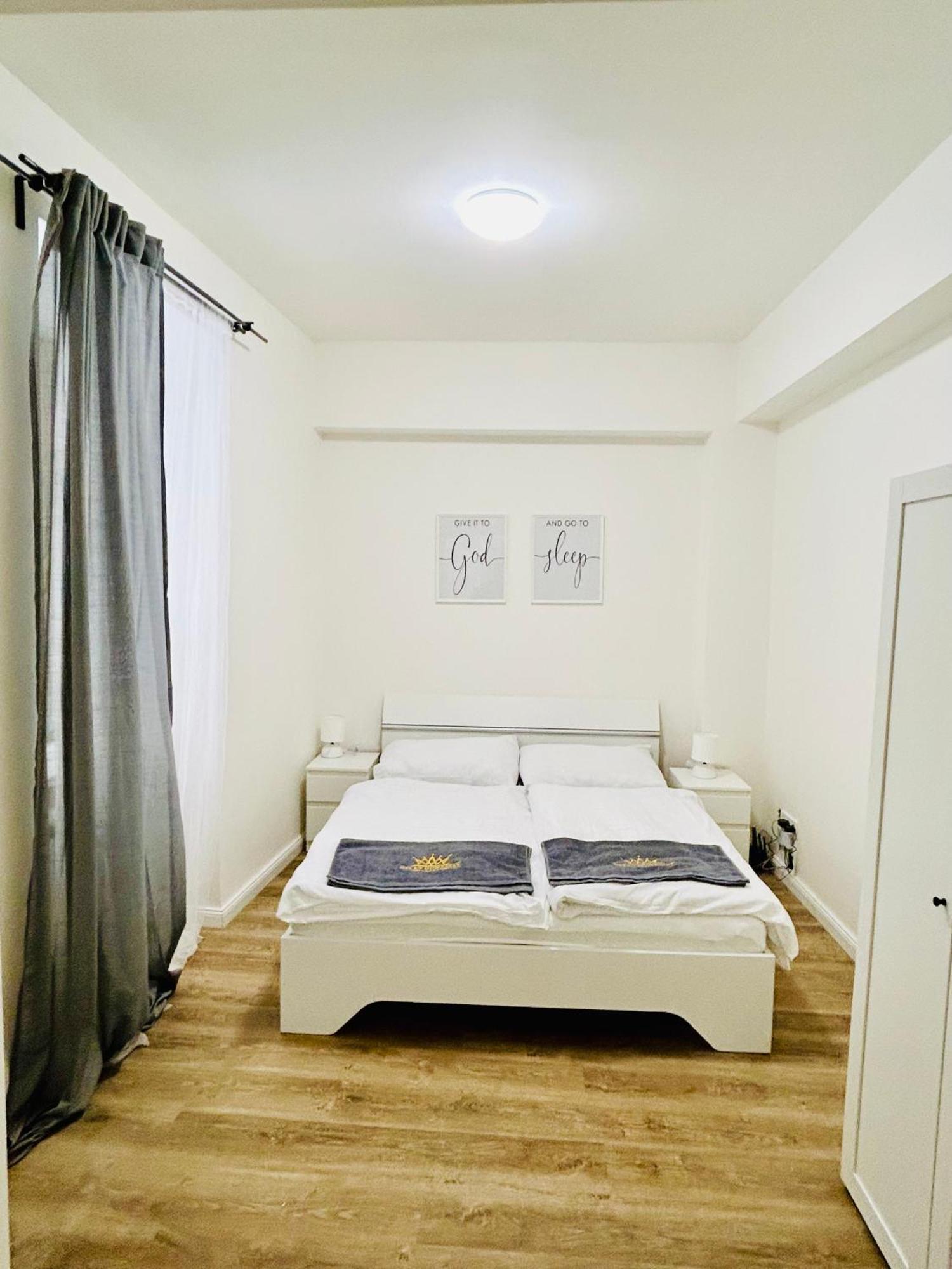 Daire New Complex Florenc Prag