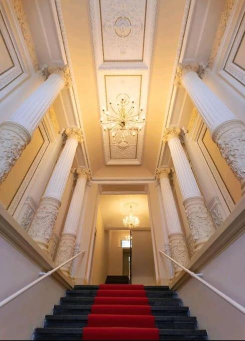 Apartment Romantic In The Center Of Prague
