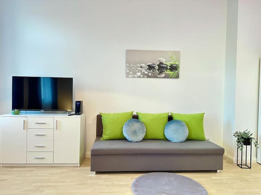 Apartment Romantic In The Center Of *