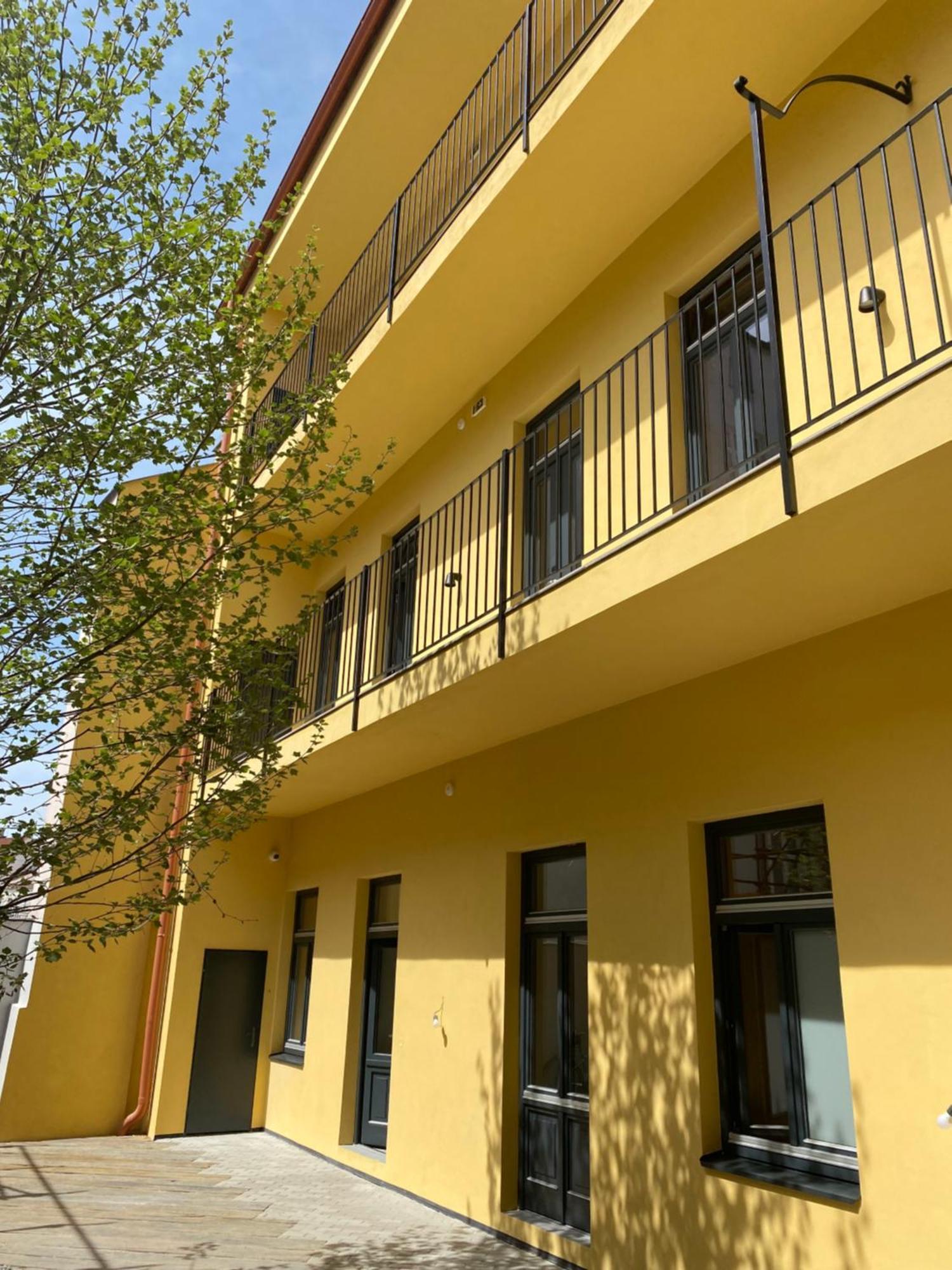 Aparthotel Honest Karlin