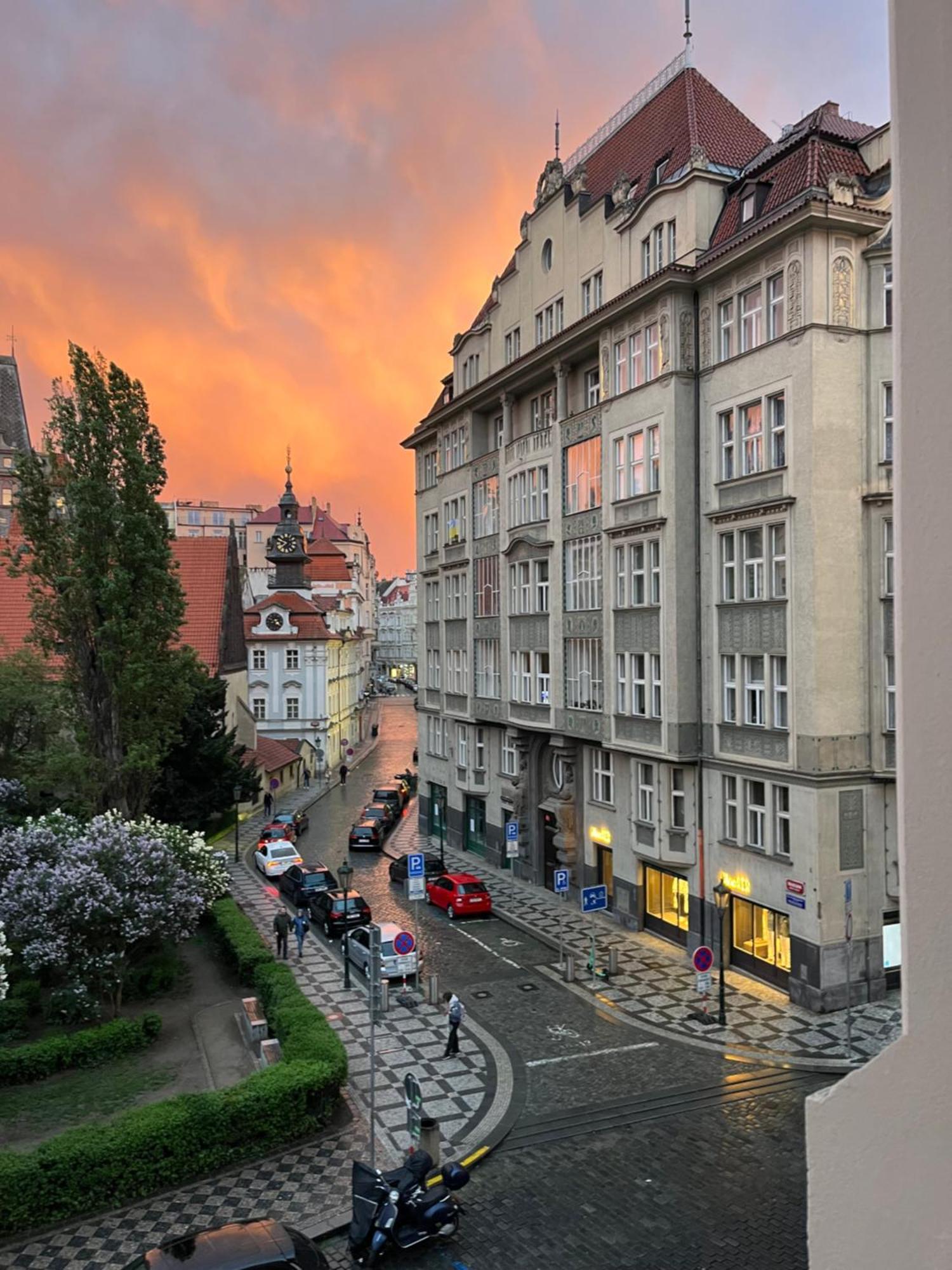 Parizska Apartment *